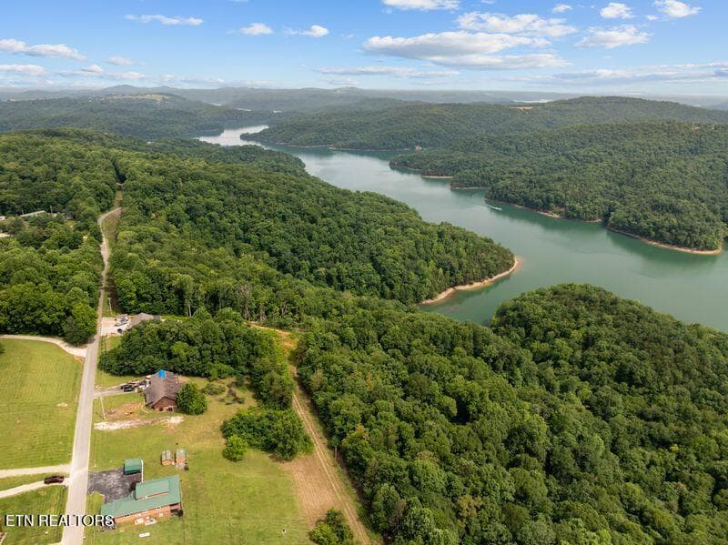 gedwill use 19 - 976 Livingston Boat Dock Rd, Allons, TN 38541