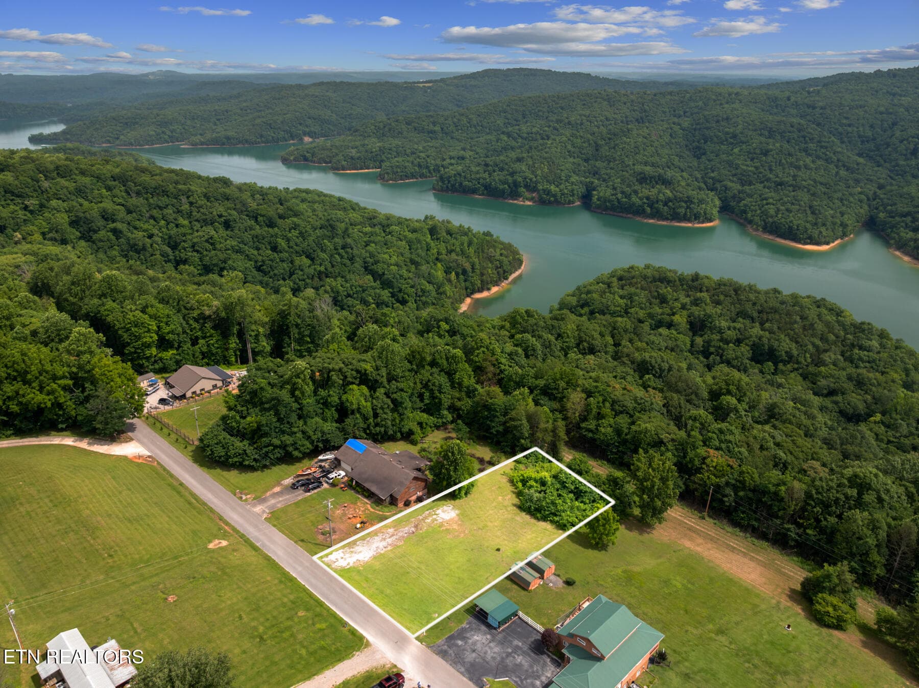 gedwill property lines 2 - 976 Livingston Boat Dock Rd, Allons, TN 38541