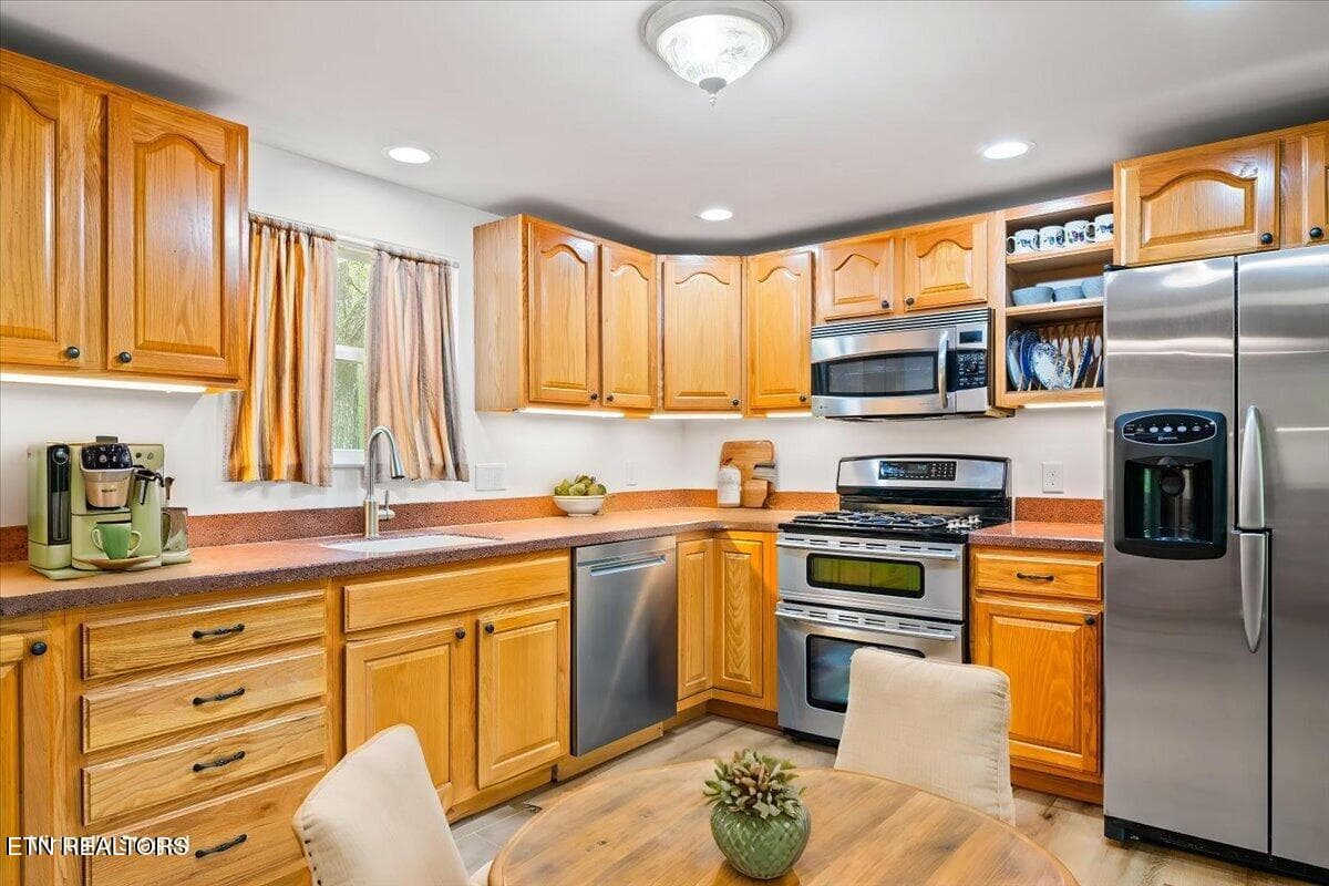 31-135 Cougar Ridge Pvt Dr VS - 520 W Hills Drive, Huntsville, TN 37756