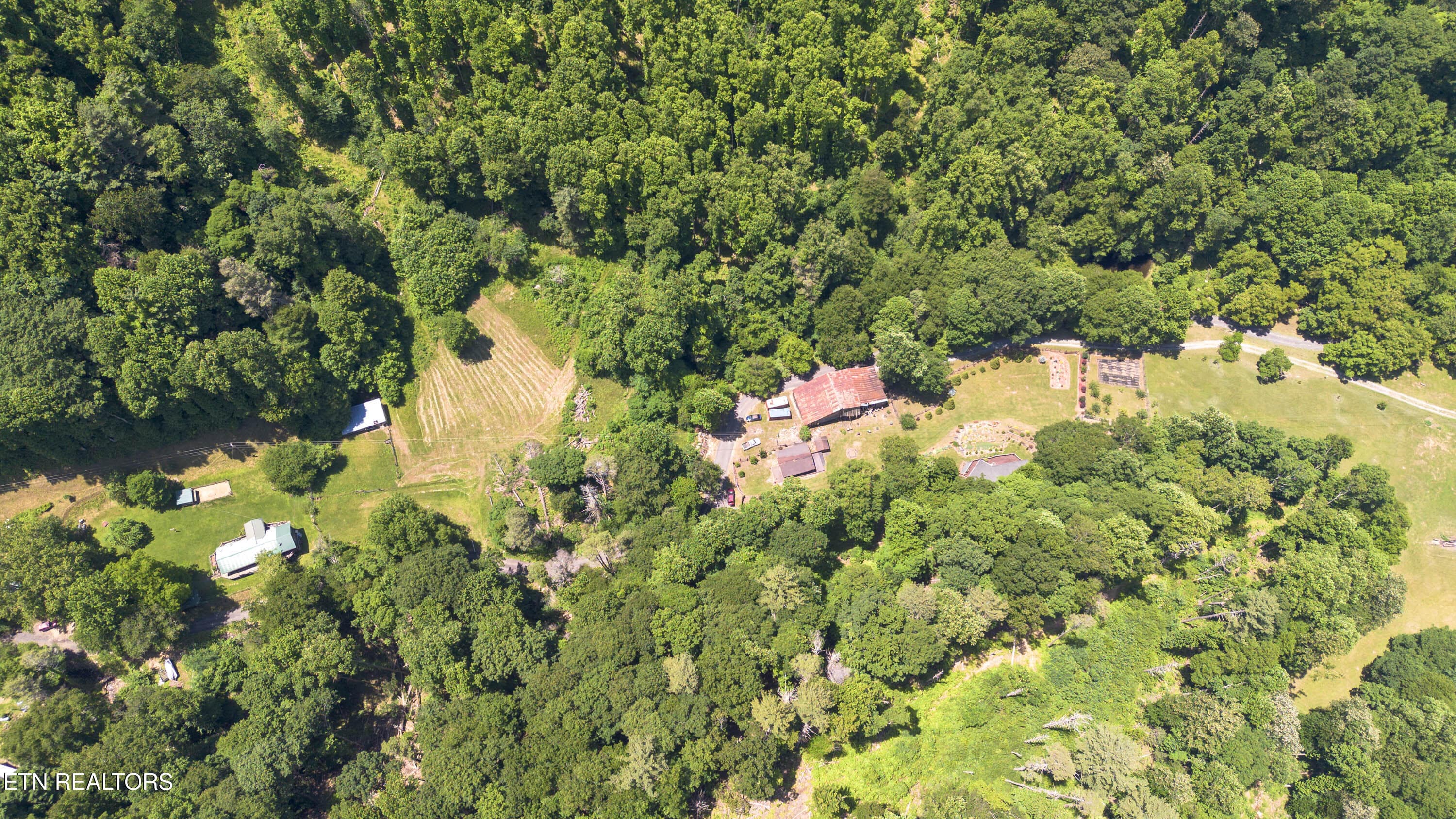 800 Tumbling Creek Rd-75 - 800 Tumbling Creek Rd, Erwin, TN 37650