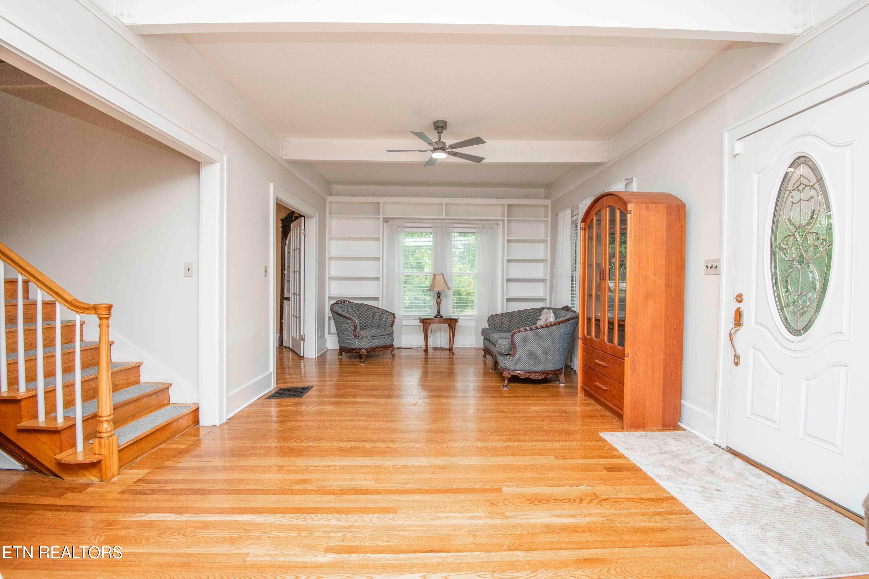 living_1 - 17761 Alberta St, Oneida, TN 37841