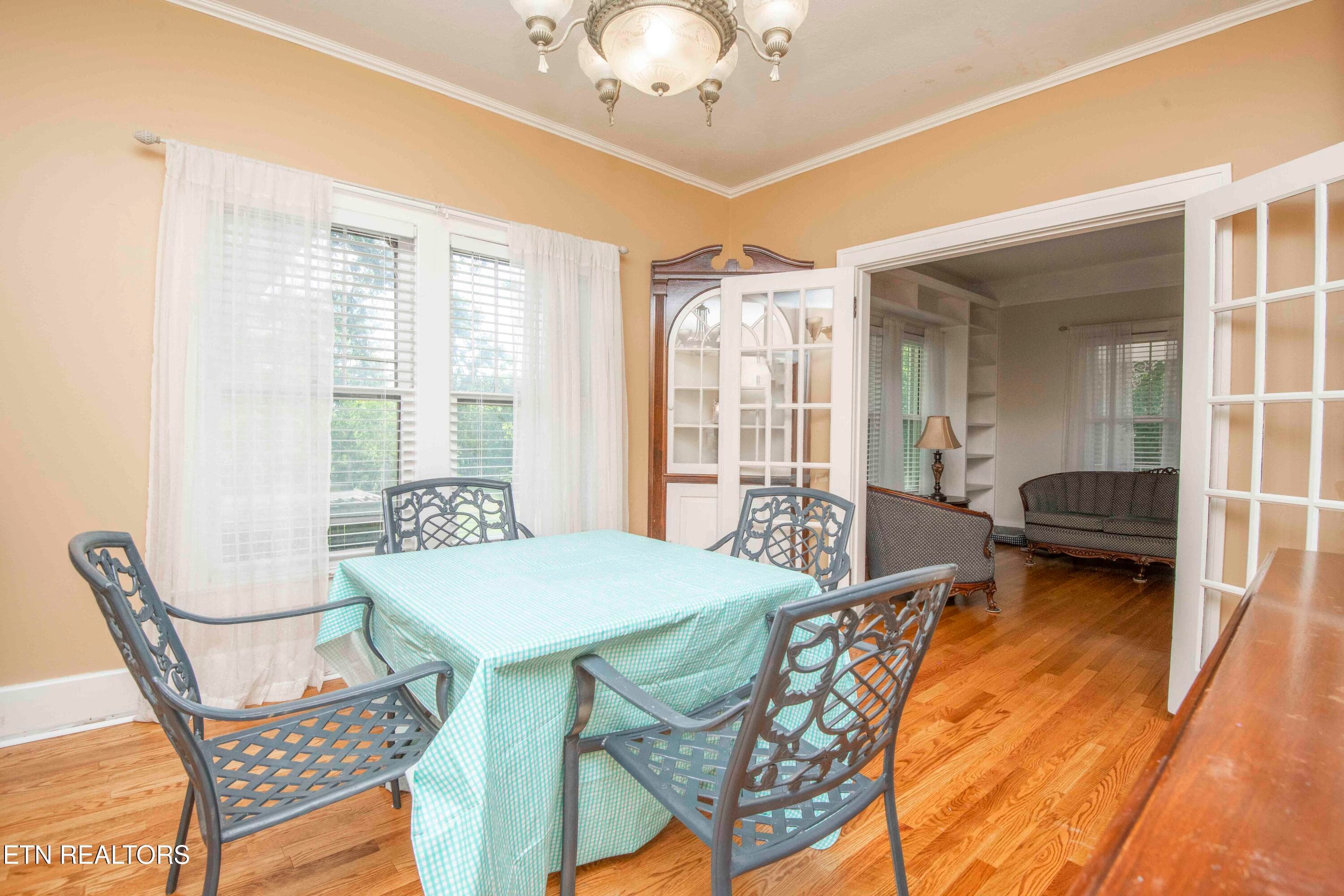 dining 1_1 - 17761 Alberta St, Oneida, TN 37841
