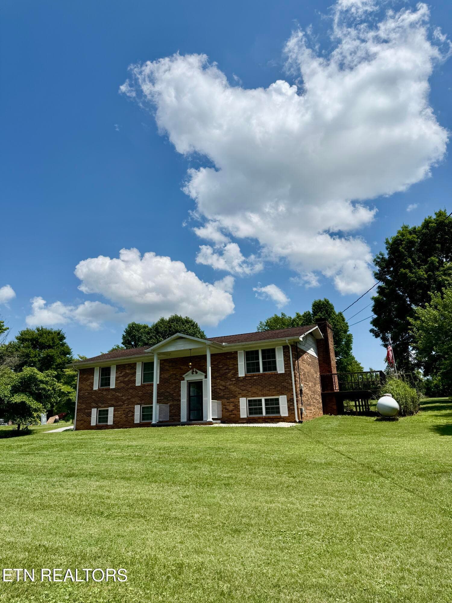 IMG_5386 (1) - 4544 N Wildwood Rd, Maryville, TN 37804