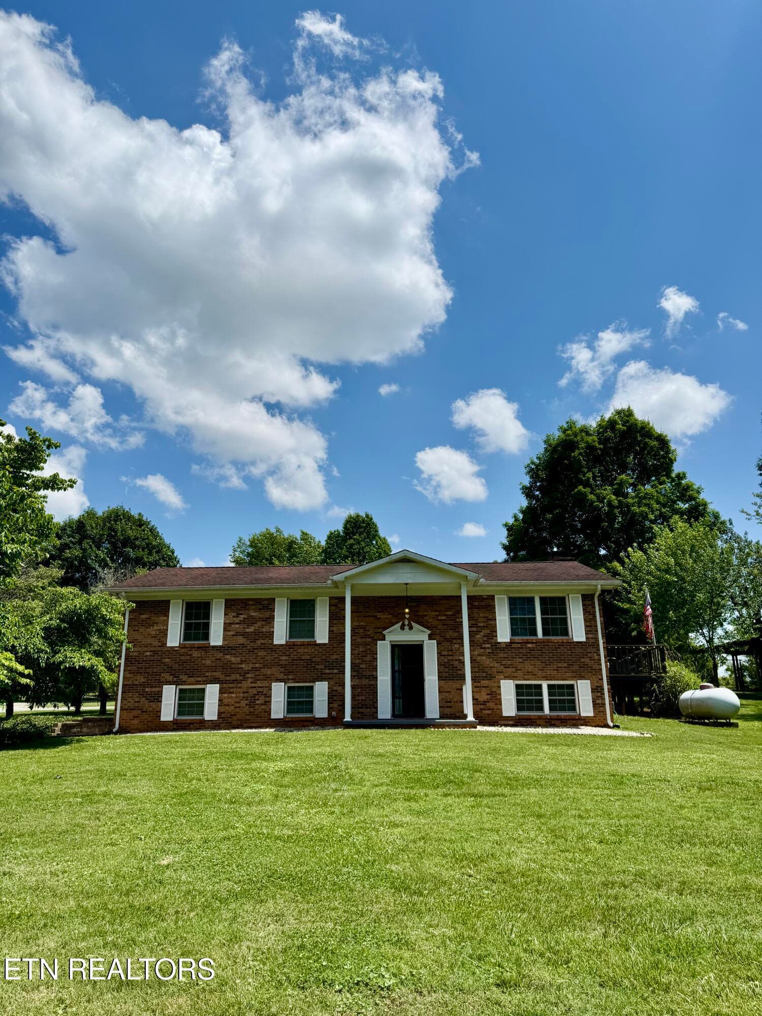IMG_5387 (1) - 4544 N Wildwood Rd, Maryville, TN 37804