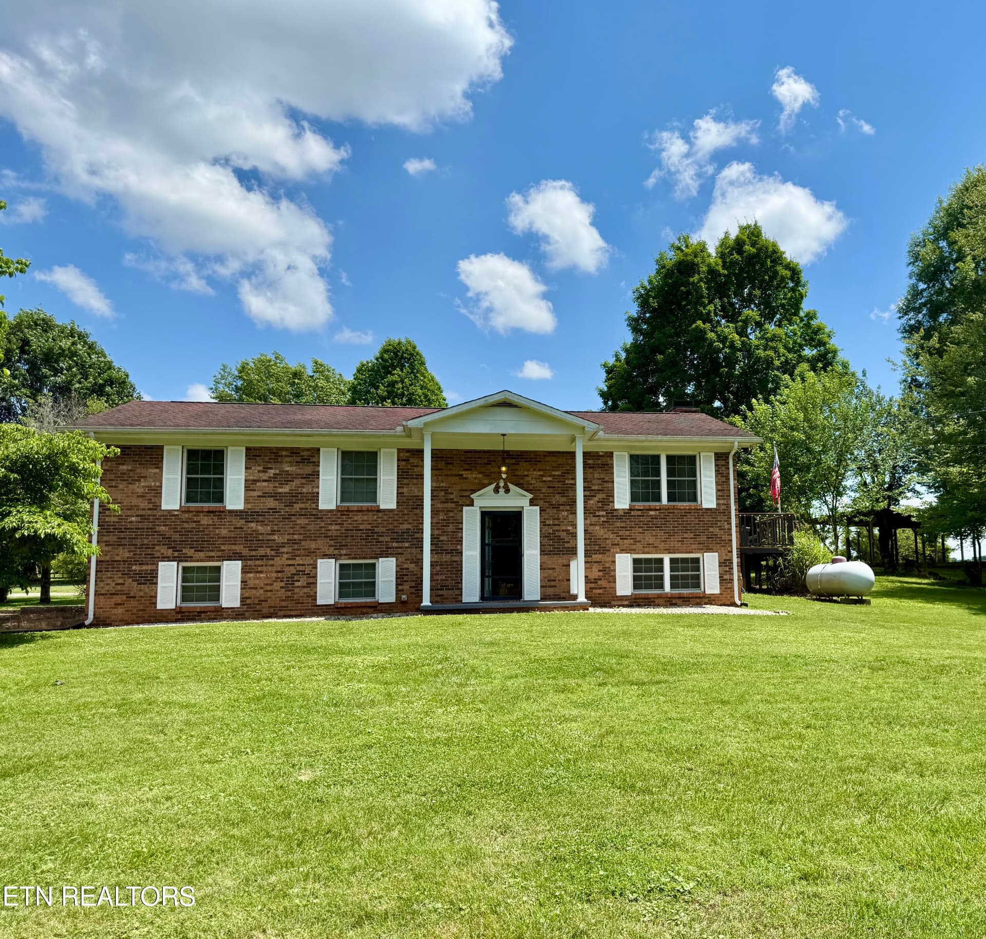 IMG_5388 (1) - 4544 N Wildwood Rd, Maryville, TN 37804