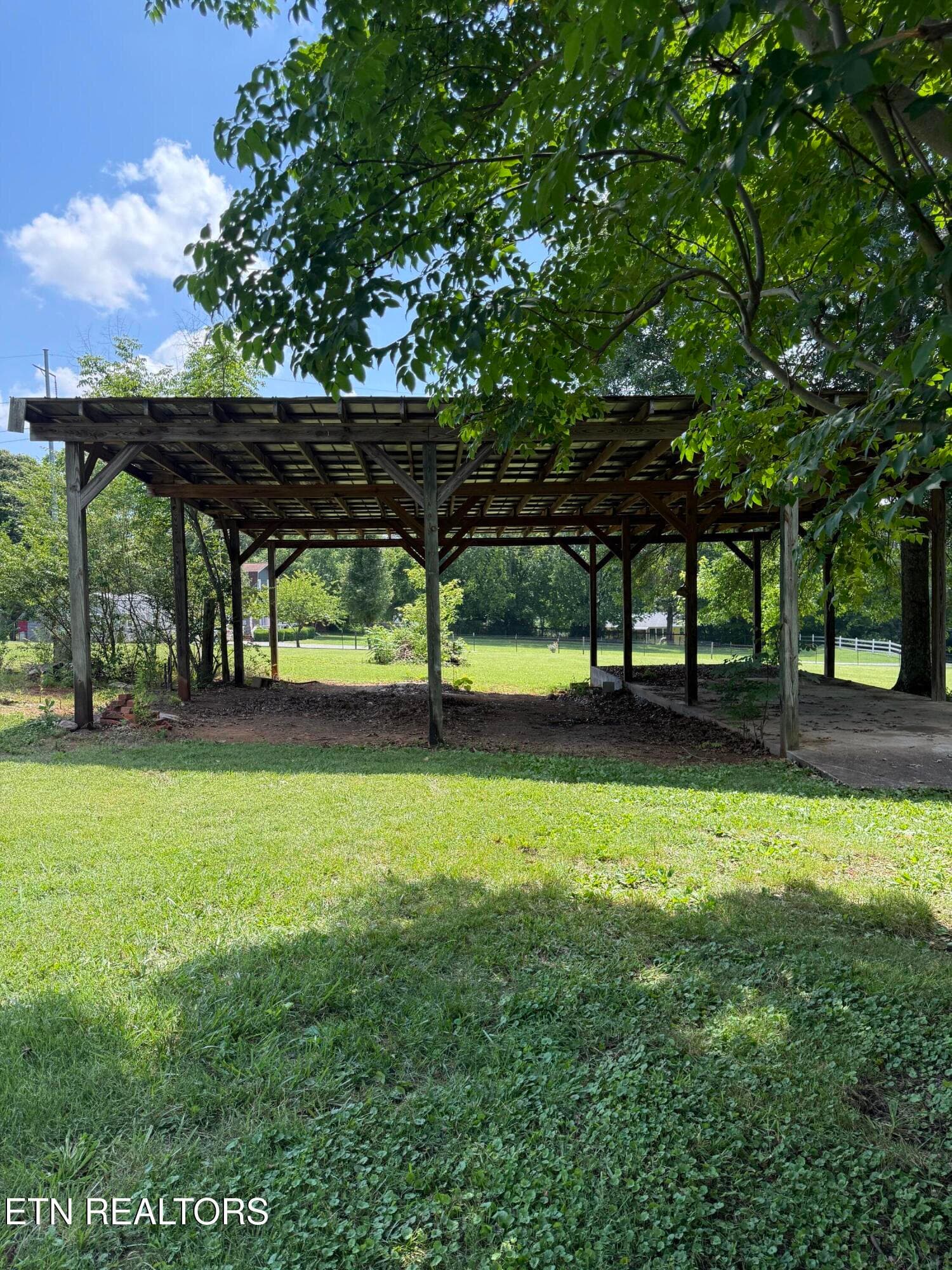 IMG_5420 (1) - 4544 N Wildwood Rd, Maryville, TN 37804