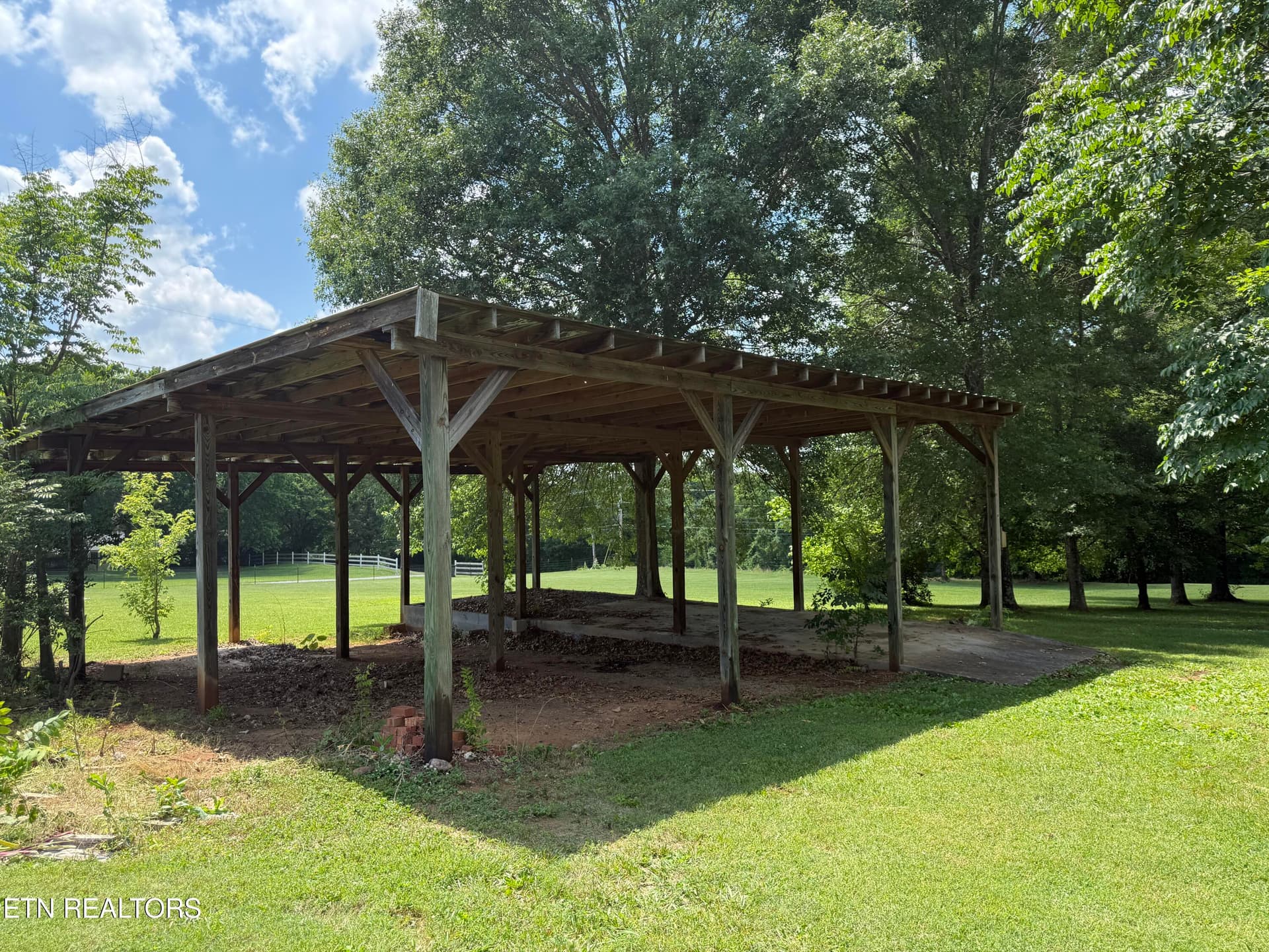 IMG_5421 (1) - 4544 N Wildwood Rd, Maryville, TN 37804