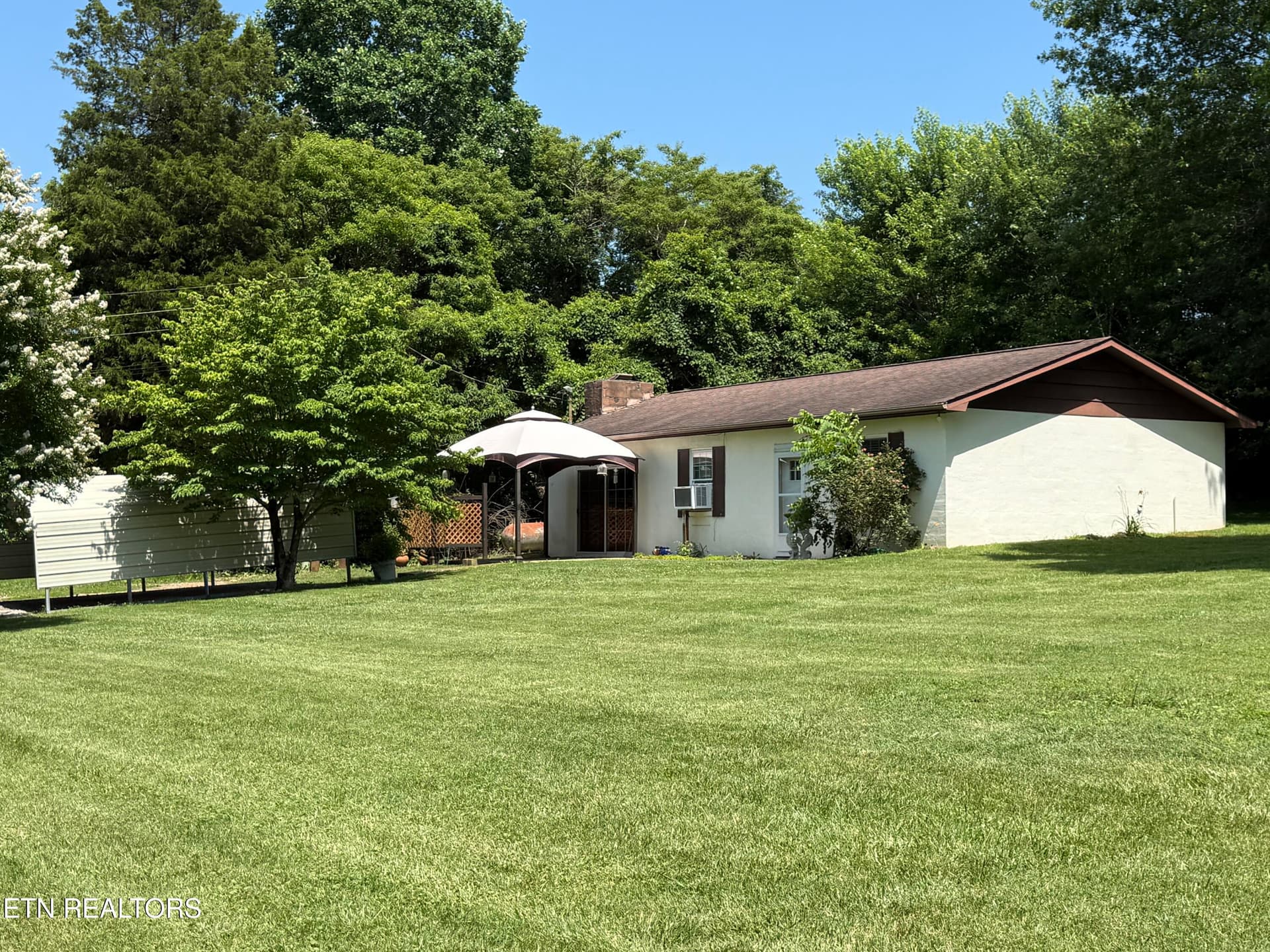 IMG_5425 (1) - 4544 N Wildwood Rd, Maryville, TN 37804