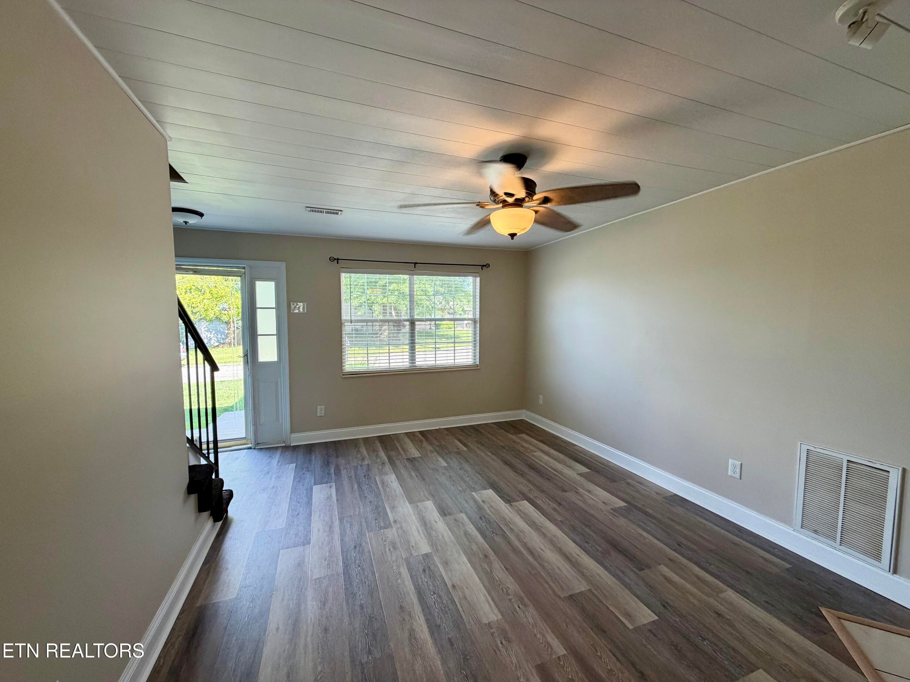 IMG_8712 - 2337 Scanlon Court, Powell, TN 37849