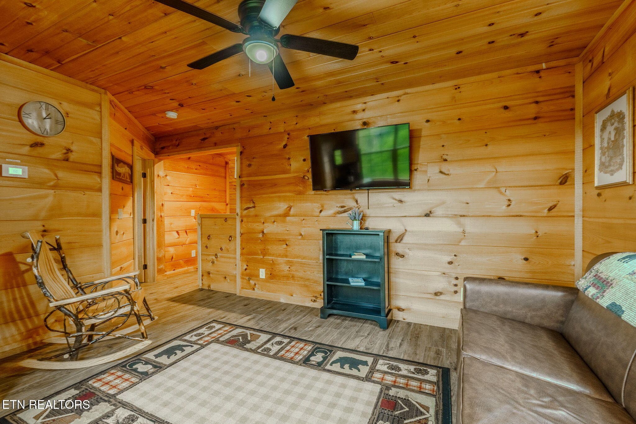 625 Pinecrest (10) - 625 Pinecrest Drive, Gatlinburg, TN 37738, Gatlinburg