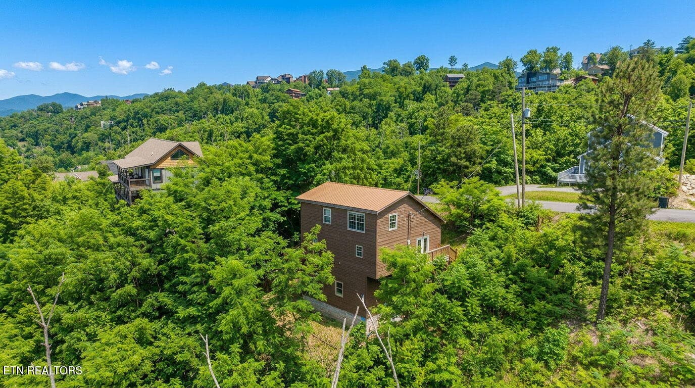 625 Pinecrest (20) - 625 Pinecrest Drive, Gatlinburg, TN 37738, Gatlinburg