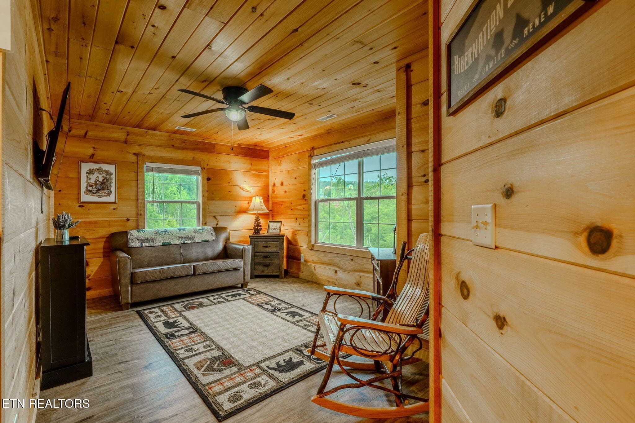625 Pinecrest (3) - 625 Pinecrest Drive, Gatlinburg, TN 37738, Gatlinburg