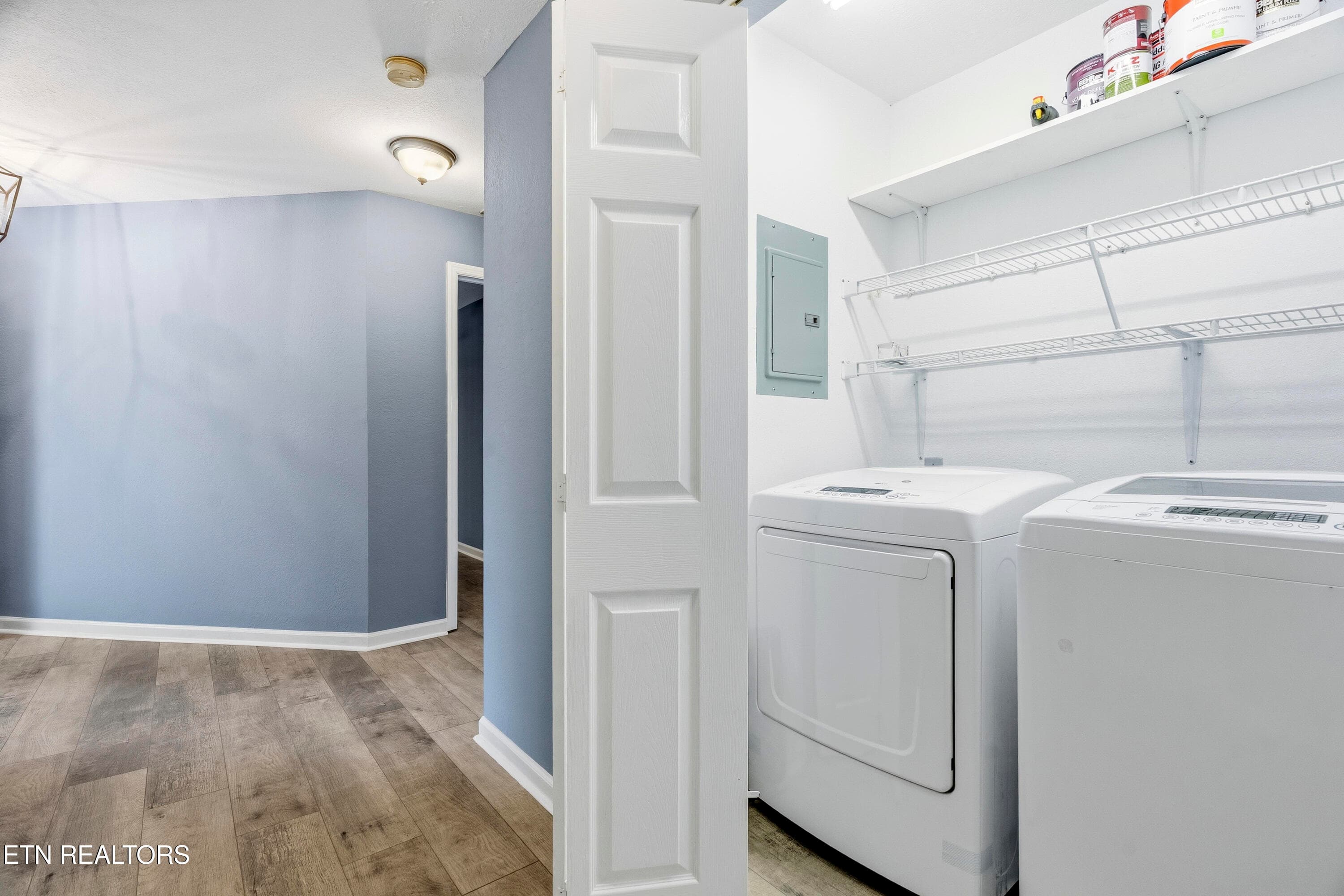 Laundry - 10703 Admiral Bend Way, Knoxville, TN 37934, Knoxville