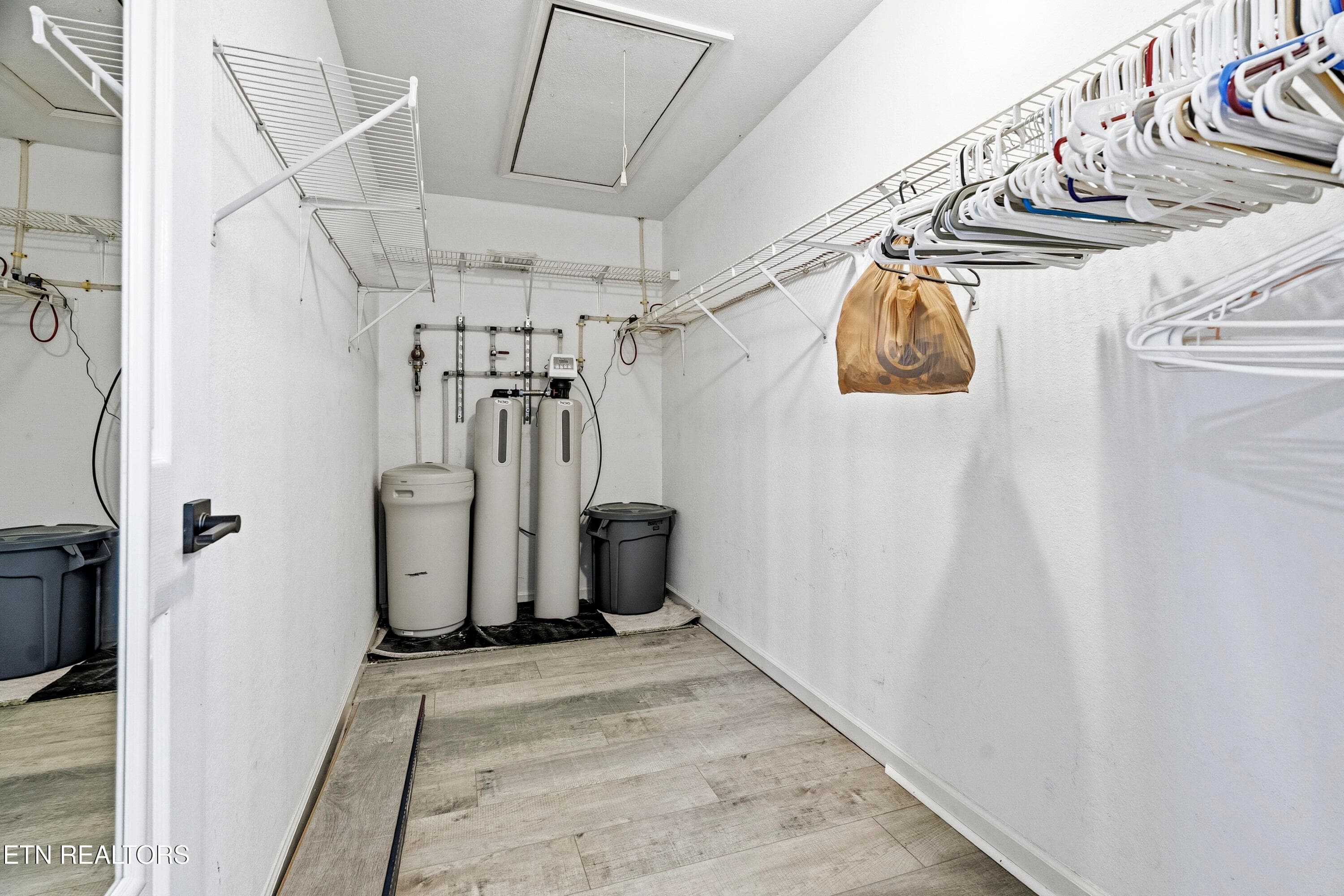 Master Walk in Closet - 10703 Admiral Bend Way, Knoxville, TN 37934, Knoxville