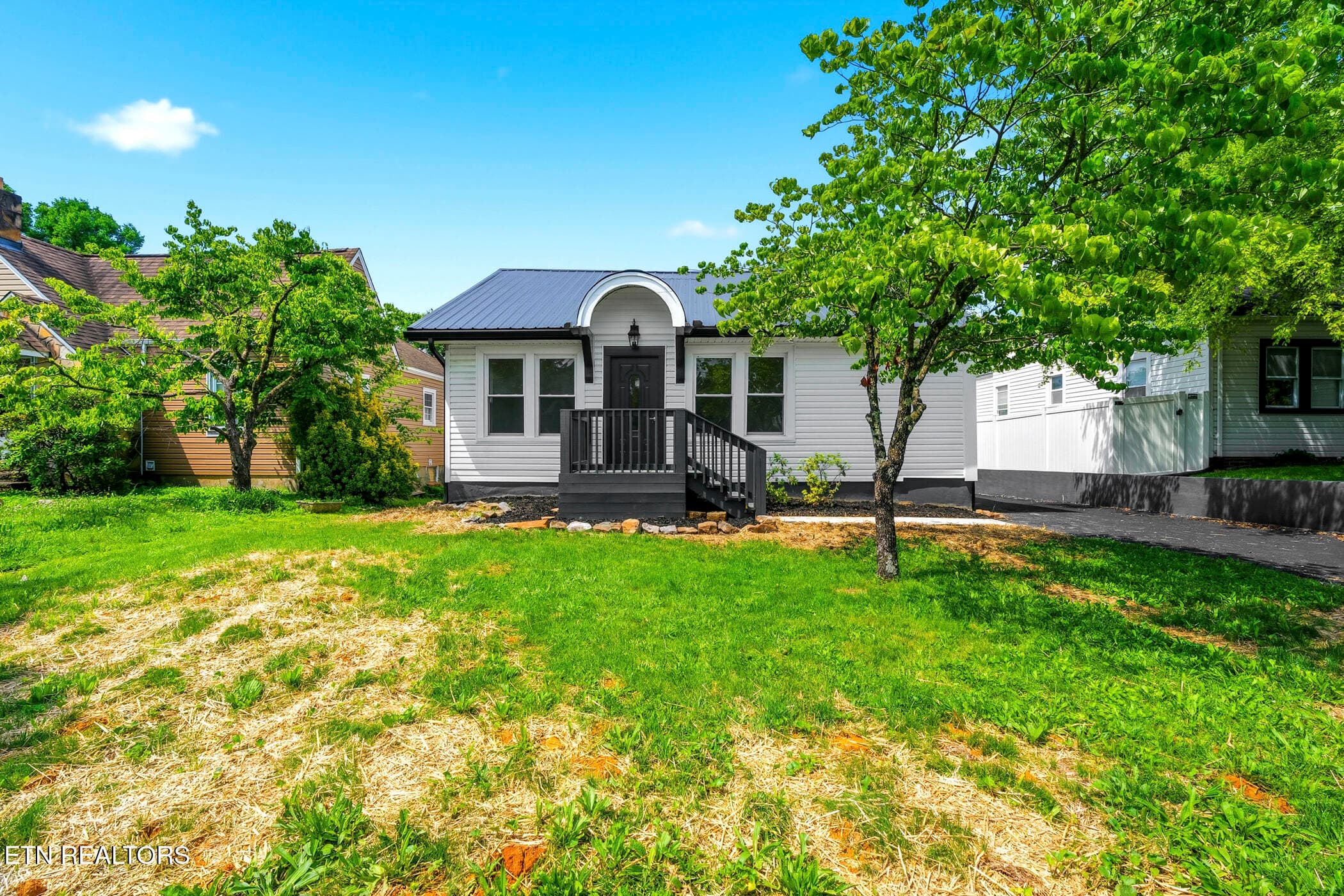 3317 Monmouth St, Knoxville, TN 37917