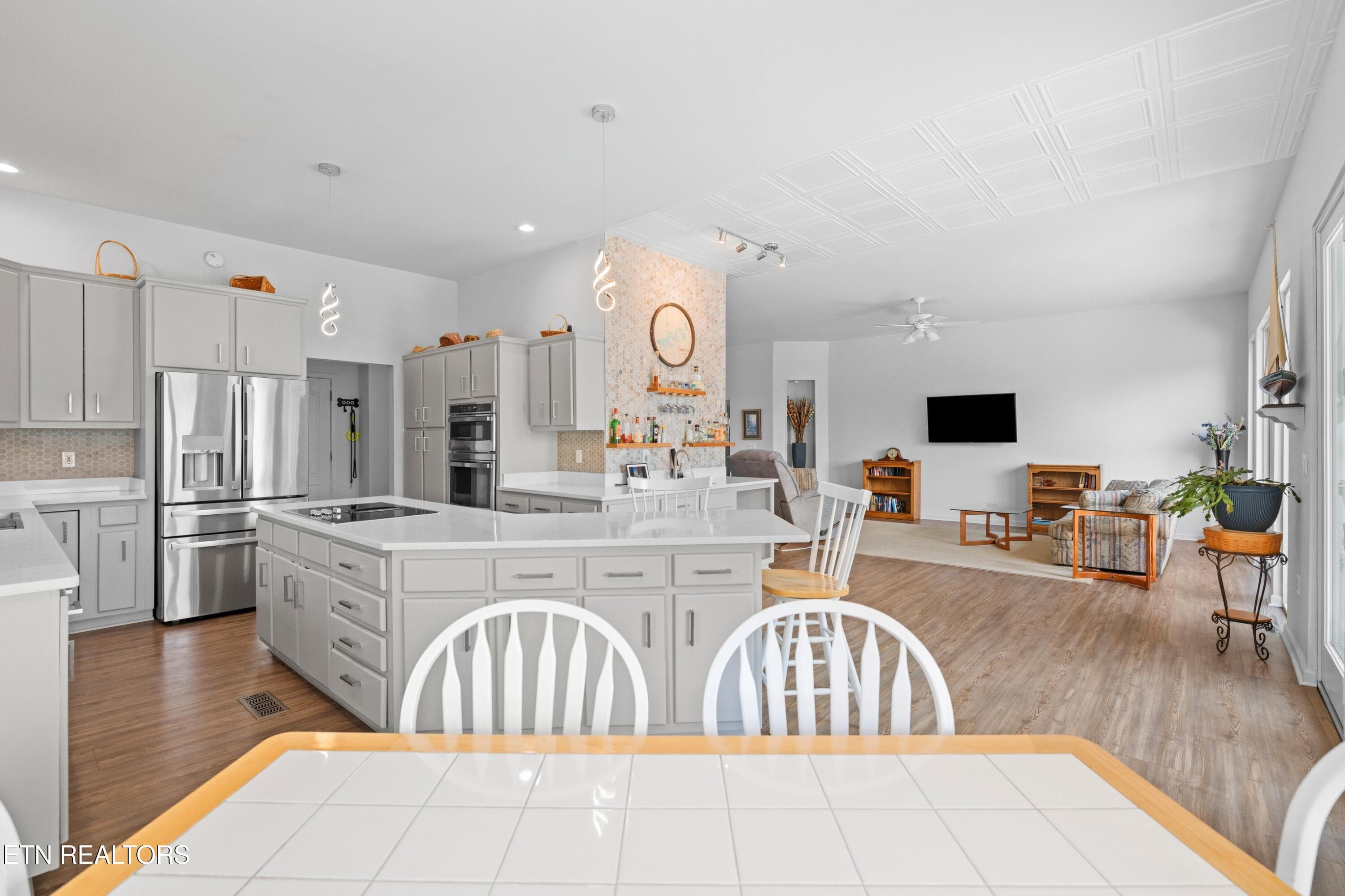 019-211MarinersLane-Dandridge-TN-37725-S - 211 Mariners Way, Dandridge, TN 37725, Dandridge
