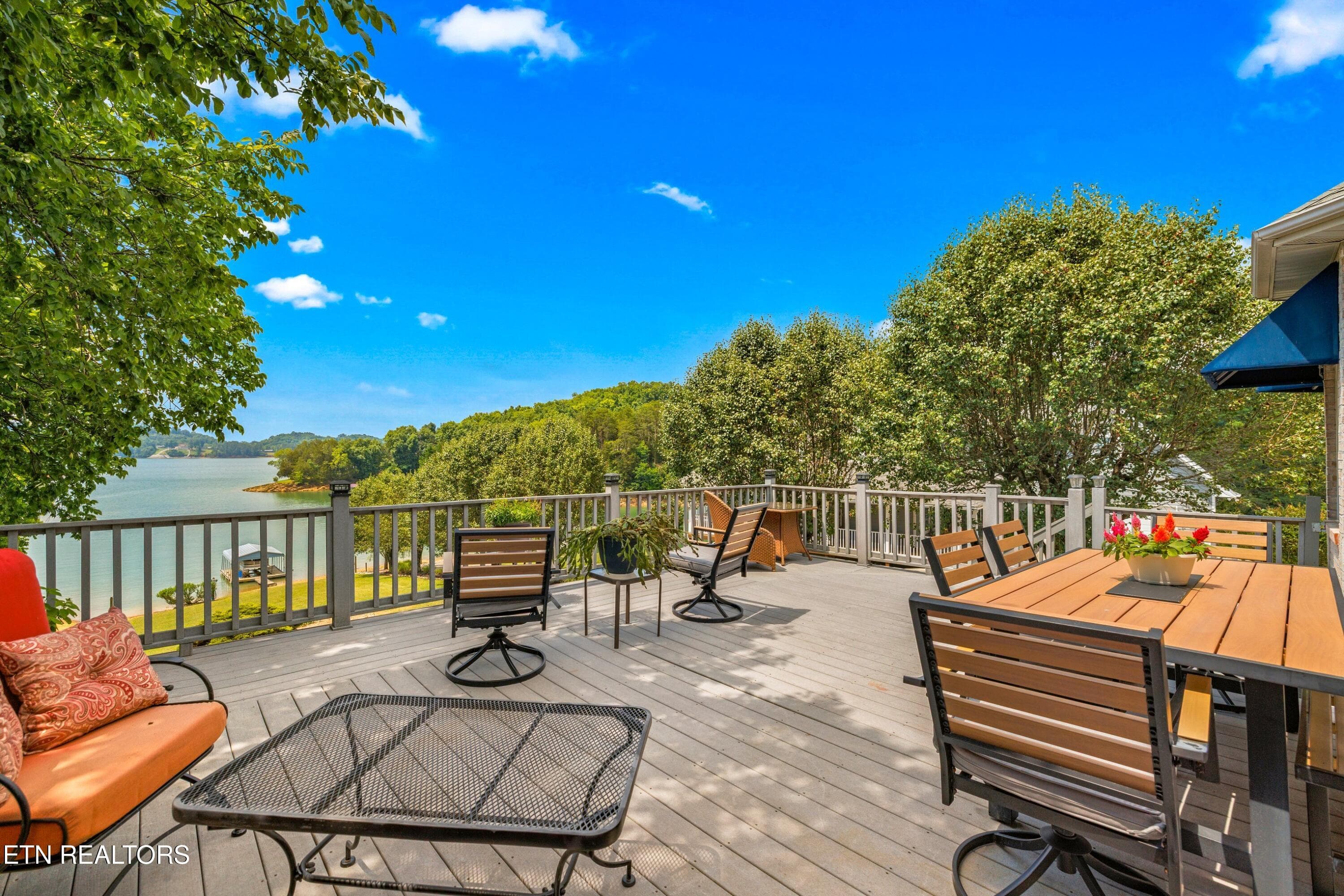 021-211MarinersLane-Dandridge-TN-37725-S - 211 Mariners Way, Dandridge, TN 37725, Dandridge