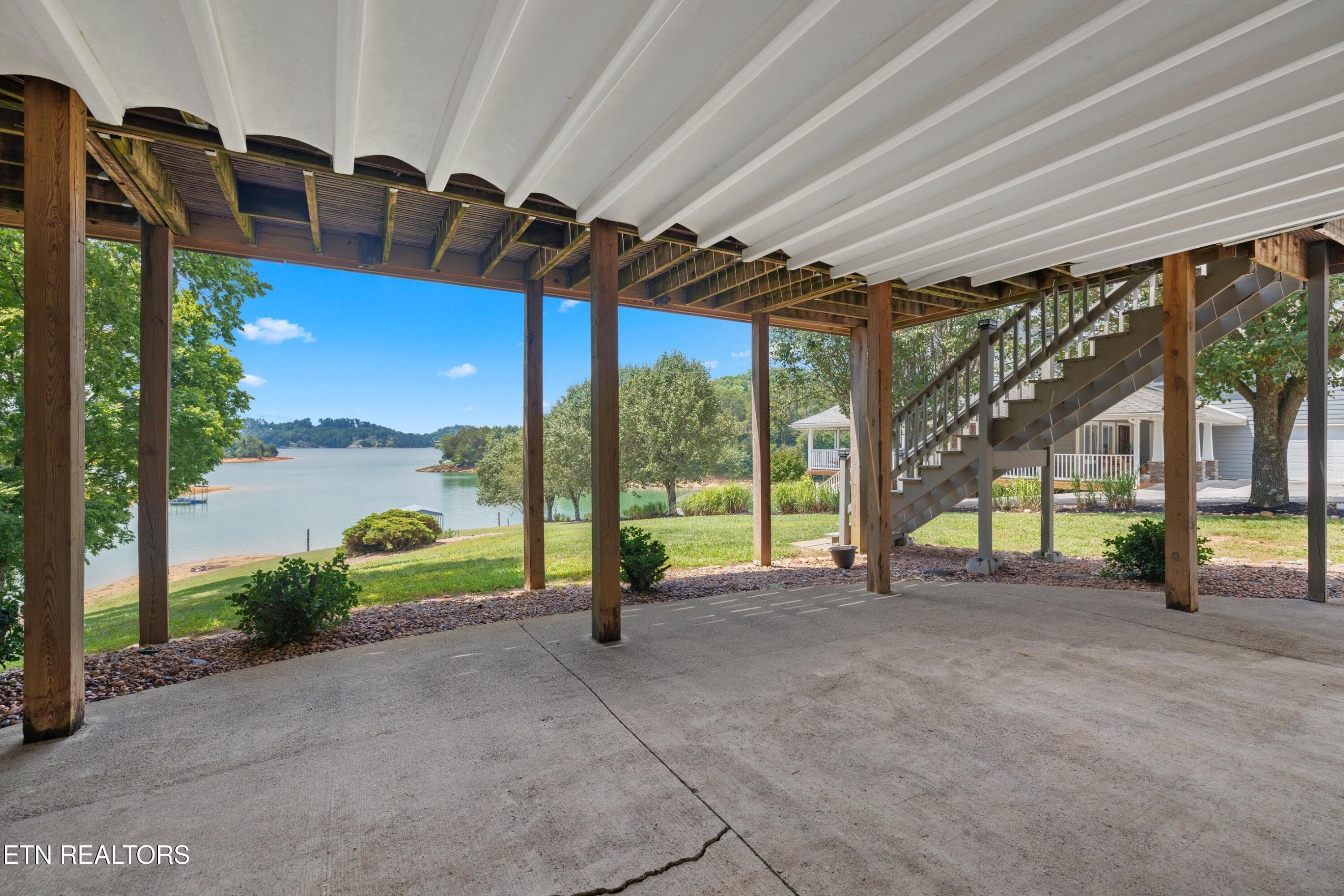 043-211MarinersLane-Dandridge-TN-37725-S - 211 Mariners Way, Dandridge, TN 37725, Dandridge