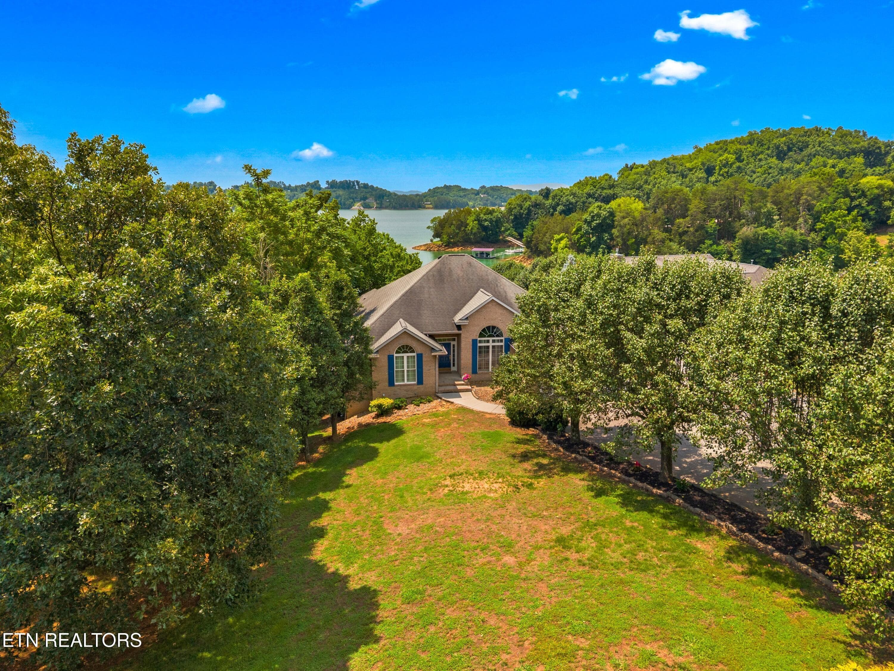 051-211MarinersLane-Dandridge-TN-37725 - 211 Mariners Way, Dandridge, TN 37725, Dandridge