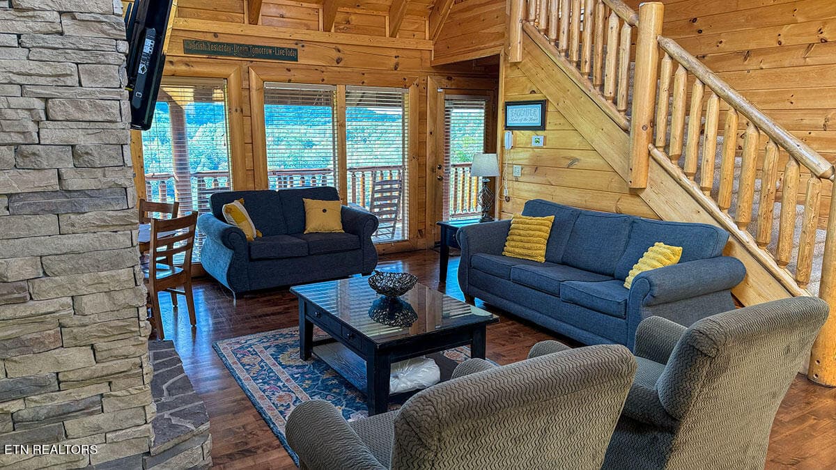 rental-cabin-04 - 1352 Timberwolf Way, Sevierville, TN 37876