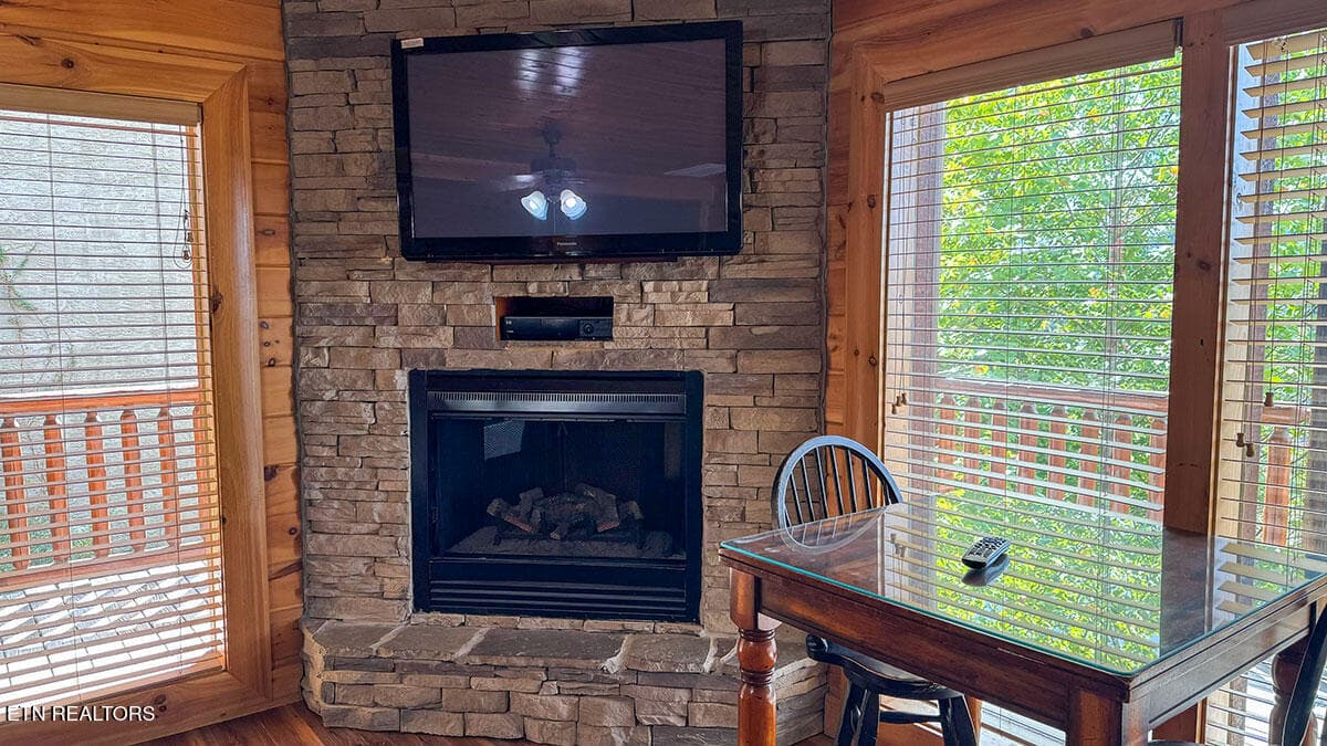 rental-cabin-25 - 1352 Timberwolf Way, Sevierville, TN 37876