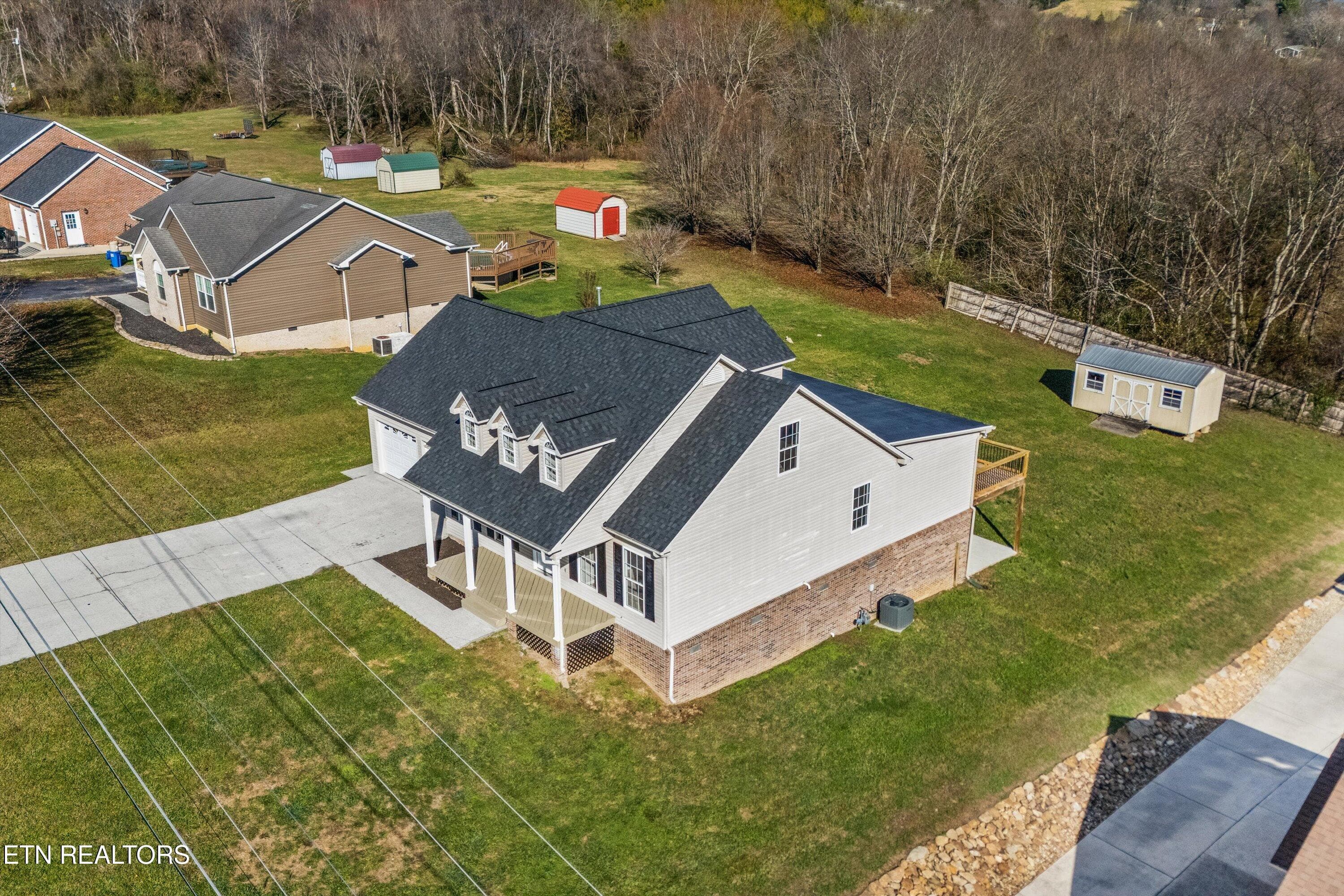 44-252 Perkins Ln 42 - 252 Perkins Lane, Jacksboro, TN 37757