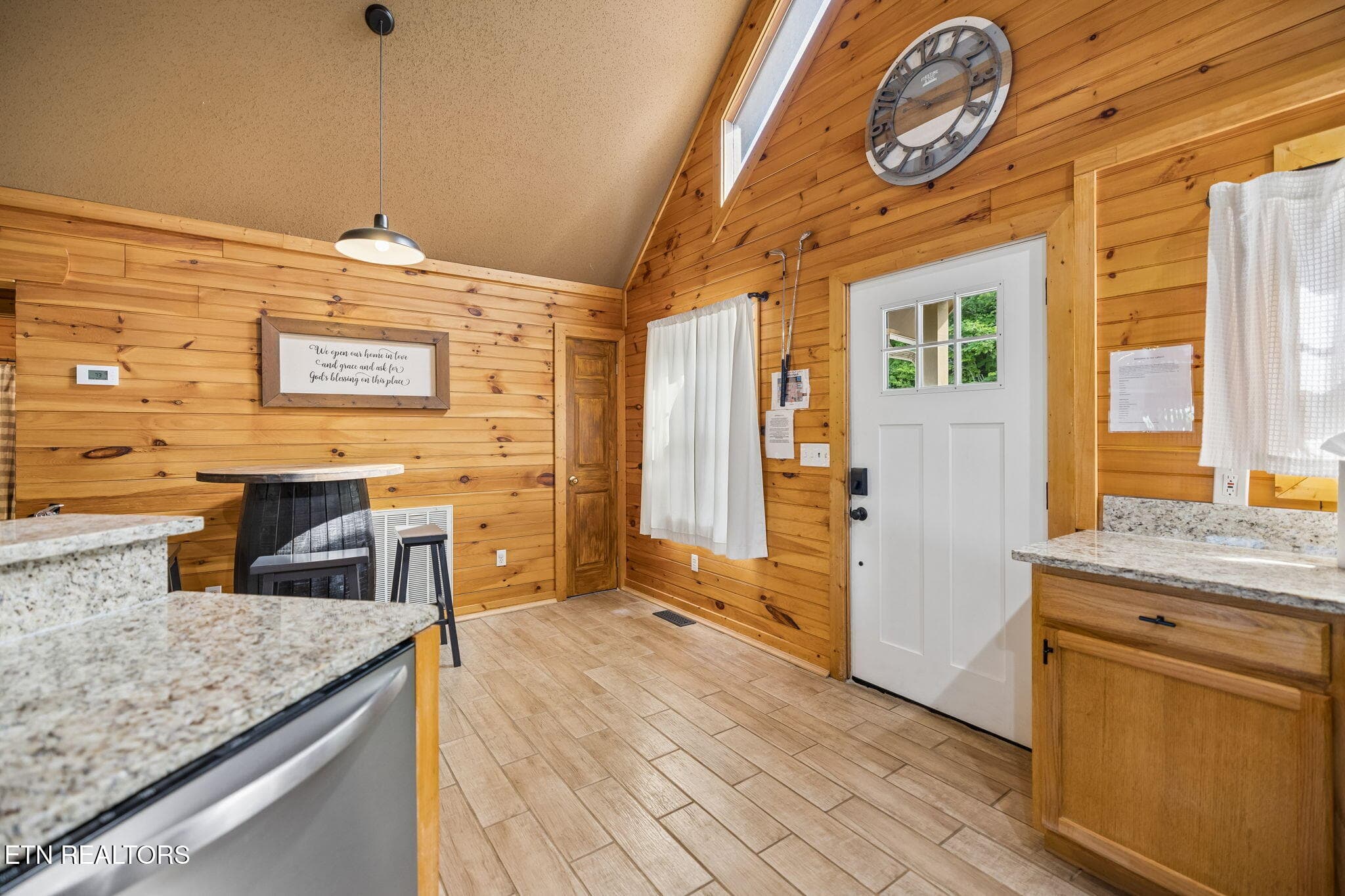 10-916 Hideaway Hills Cir - 010 - 916 Hideaway Hills Circle, Sevierville, TN 37862