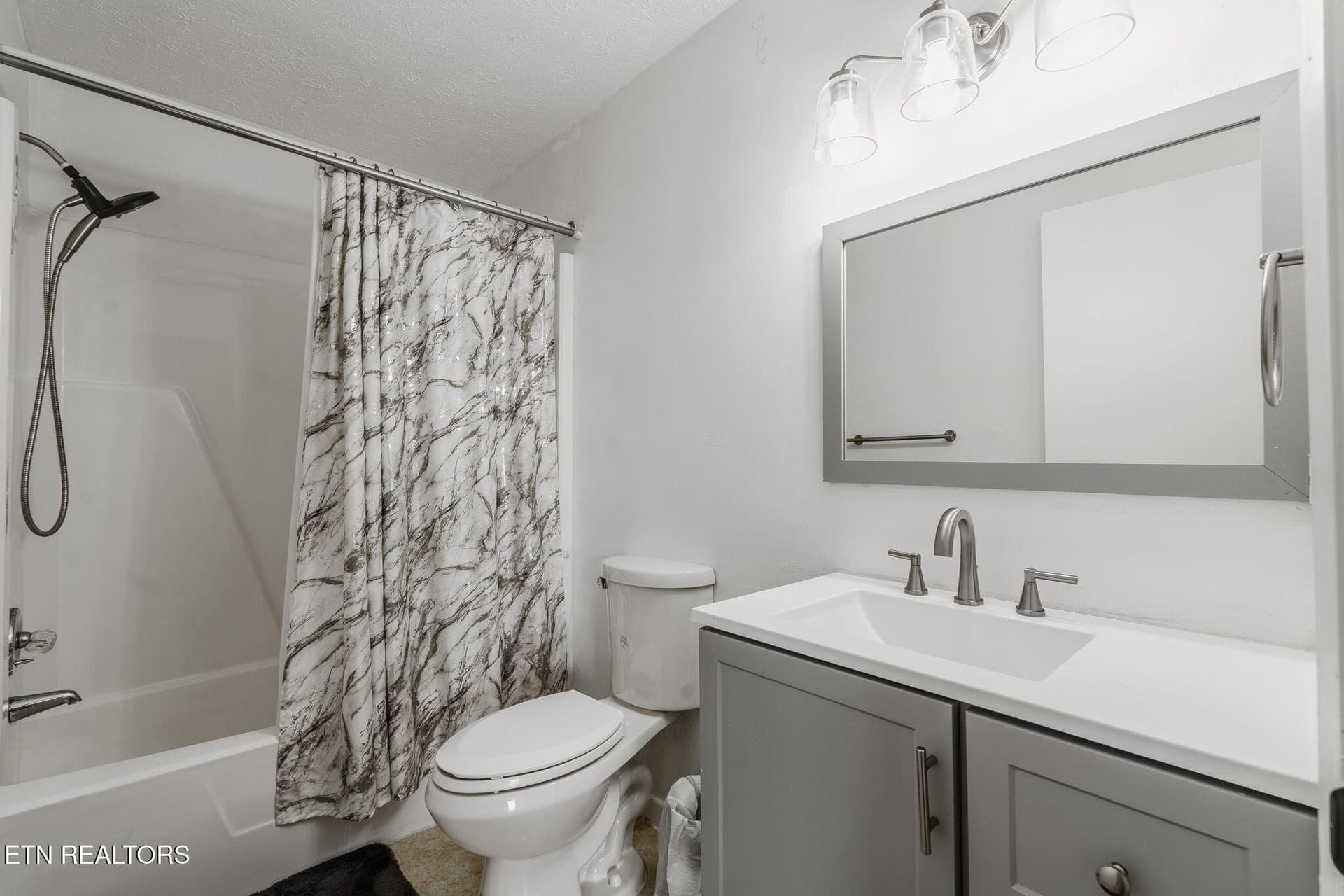 12-web-or-mls-_DSC3938-HDR - 405 Eastley Court #9, Kingsport, TN 37660