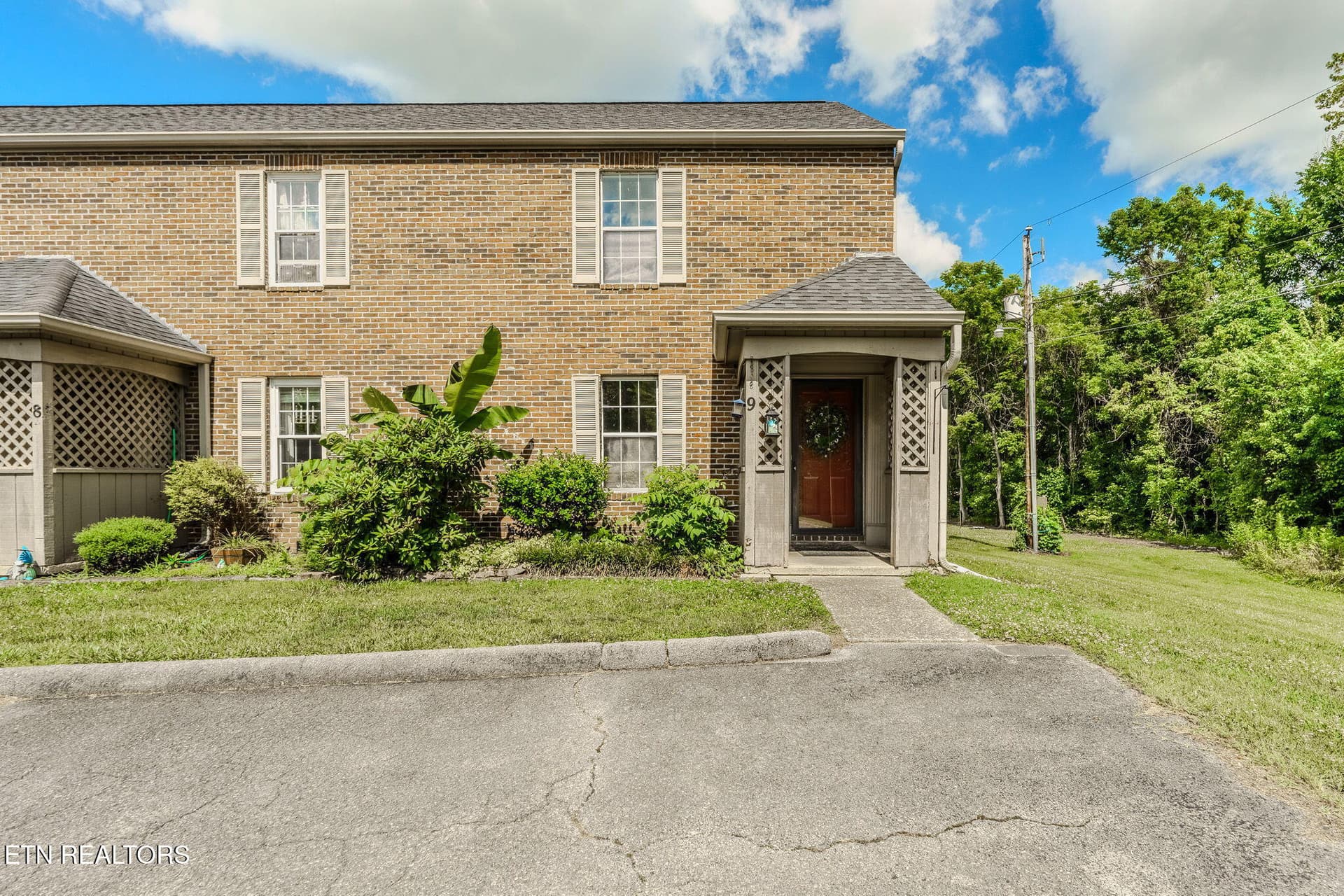 18-web-or-mls-_DSC3983-HDR - 405 Eastley Court #9, Kingsport, TN 37660
