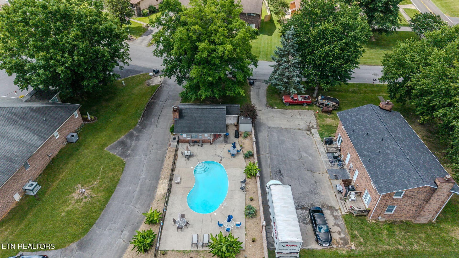 24-web-or-mls-DJI_20260615113107_0847_D - 405 Eastley Court #9, Kingsport, TN 37660