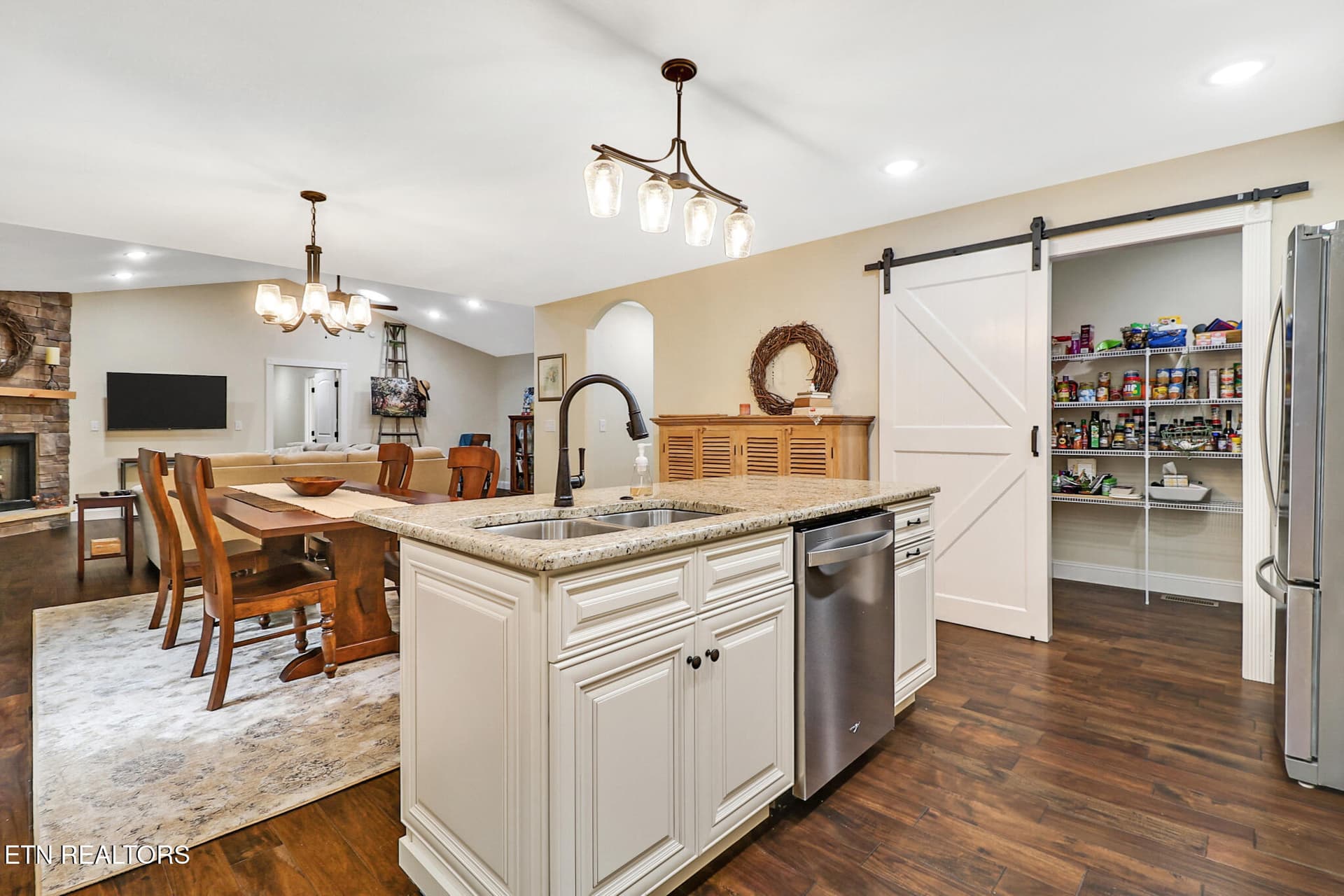Pantry - 23 Dove Cote Terrace, Crossville, TN 38558