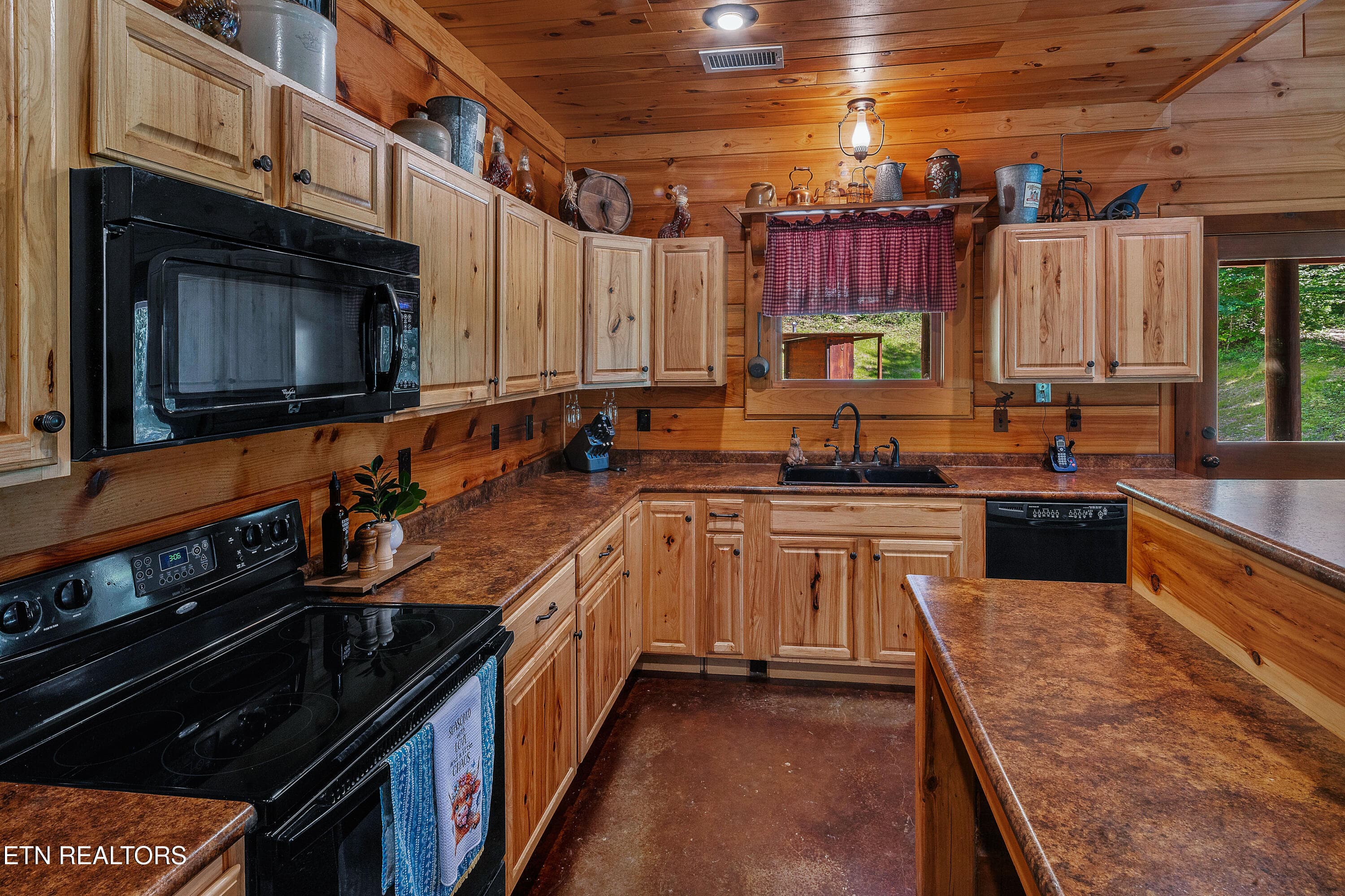 L40A5936 - 1151 Chestnut Valley Rd, Vonore, TN 37885