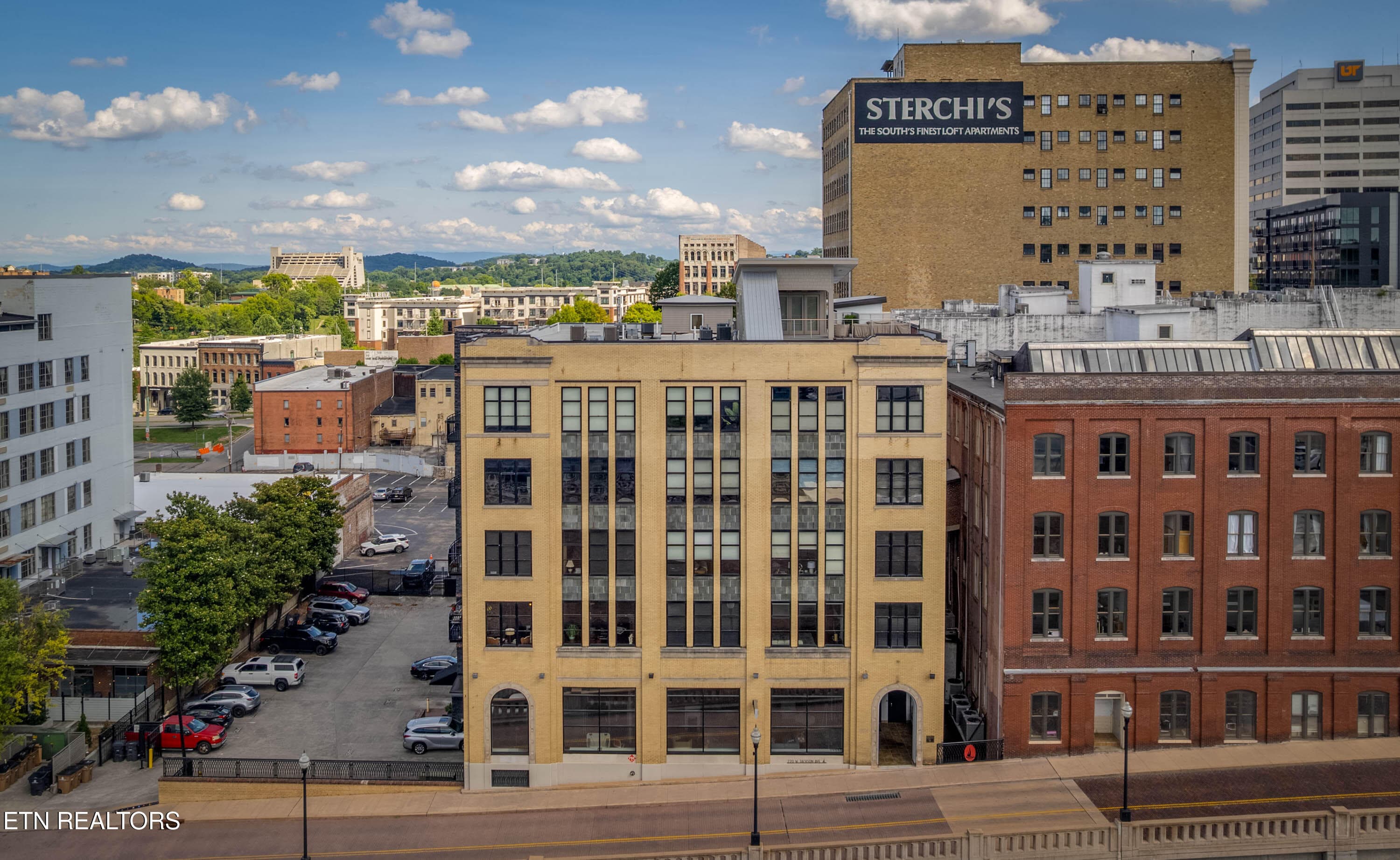 220 W Jackson Ave 102, Knoxville, TN 37902
