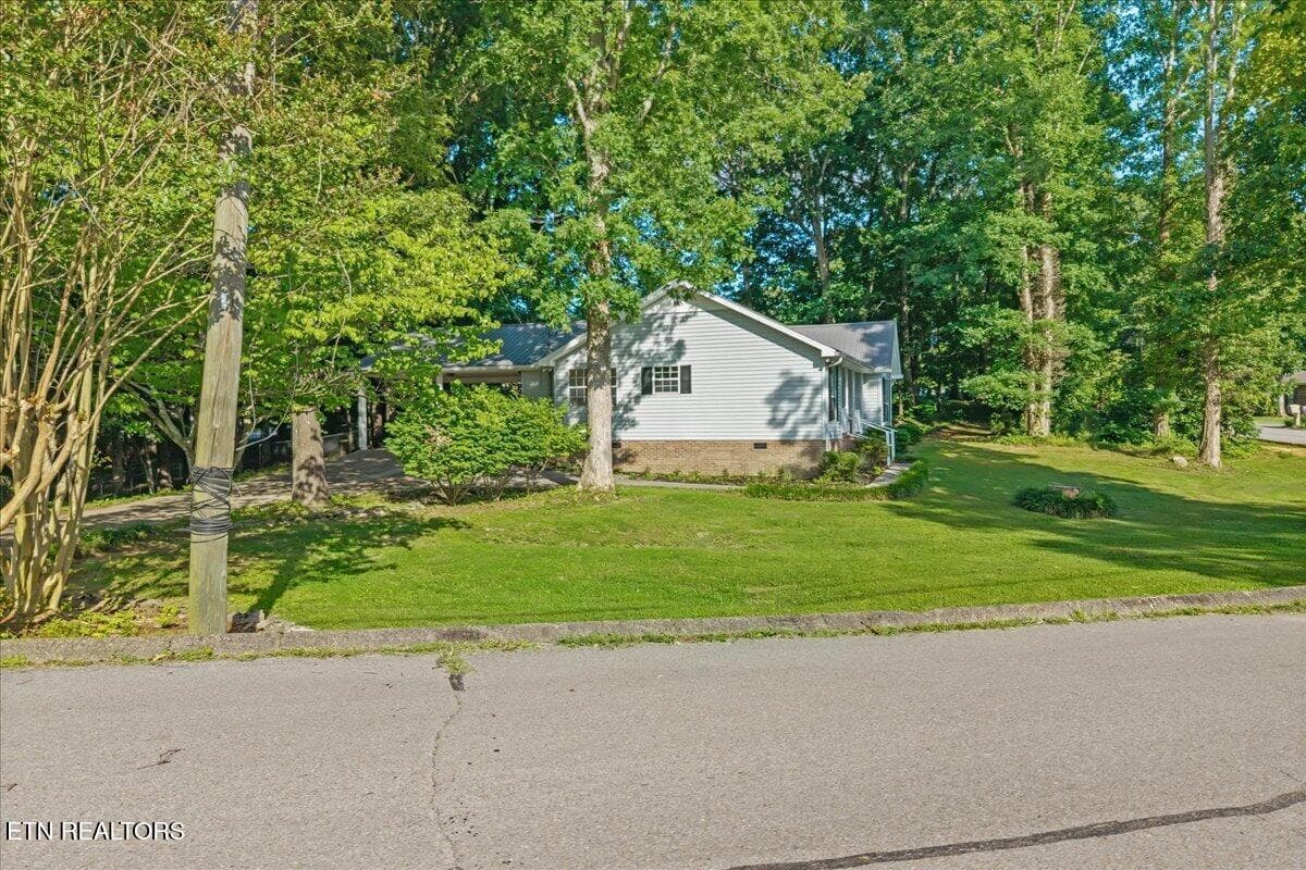 44 - 2613 Kenwood Drive, Athens, TN 37303