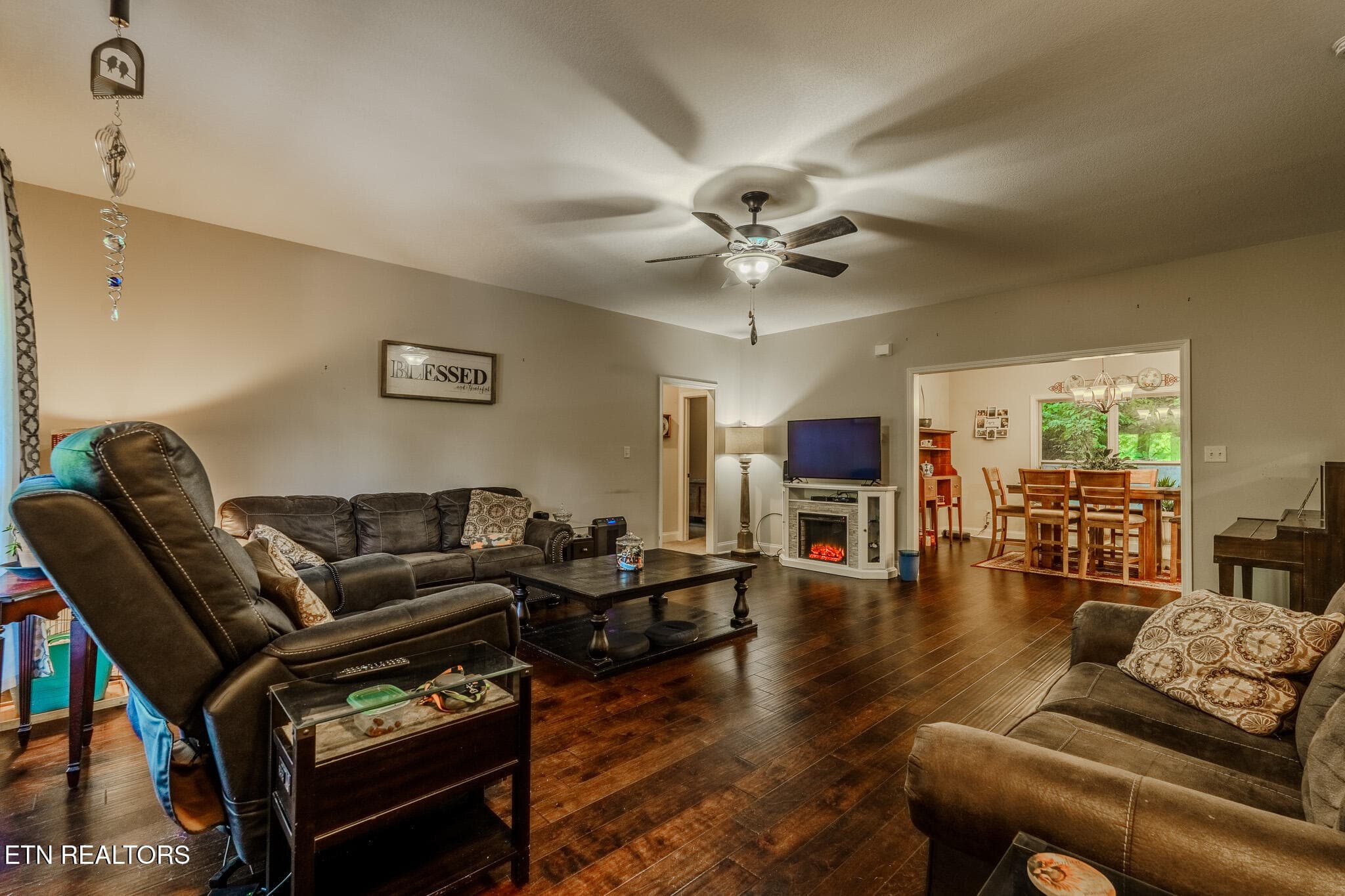 LR 2a new - 416 Forrest Springs Drive, Gatlinburg, TN 37738, Gatlinburg