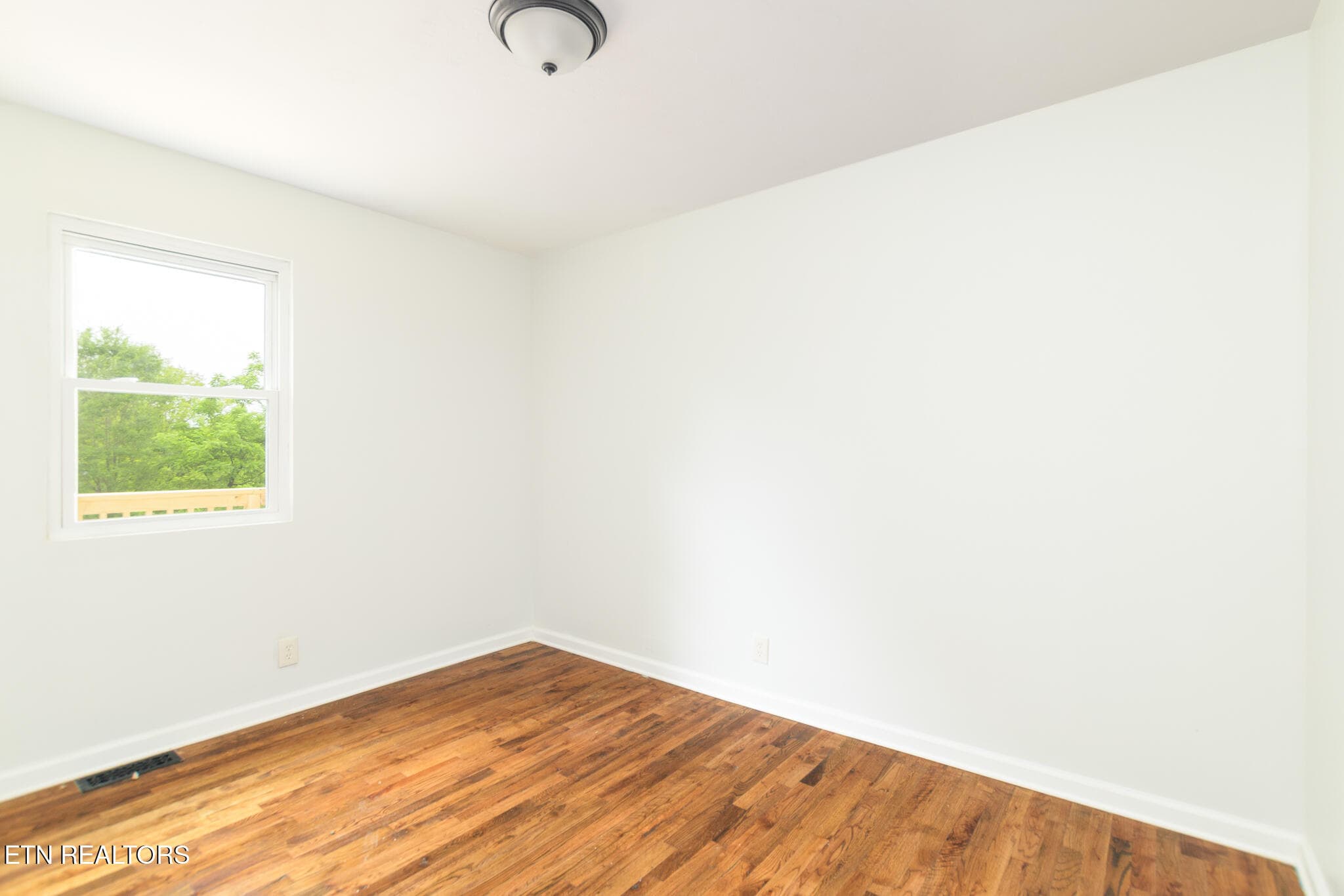 Primary - 218 Jerry Lane, Knoxville, TN 37920, Knoxville