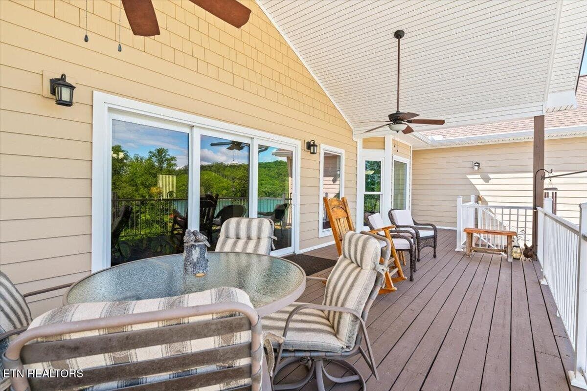 Back Deck 2 - 1380 E Norris Point Rd, LaFollette, TN 37766, LaFollette