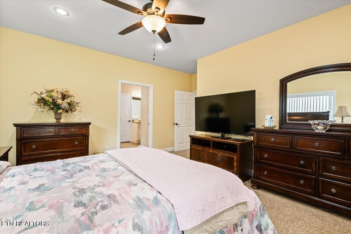Guest Bed 1 Toward Bathroom - 1380 E Norris Point Rd, LaFollette, TN 37766, LaFollette