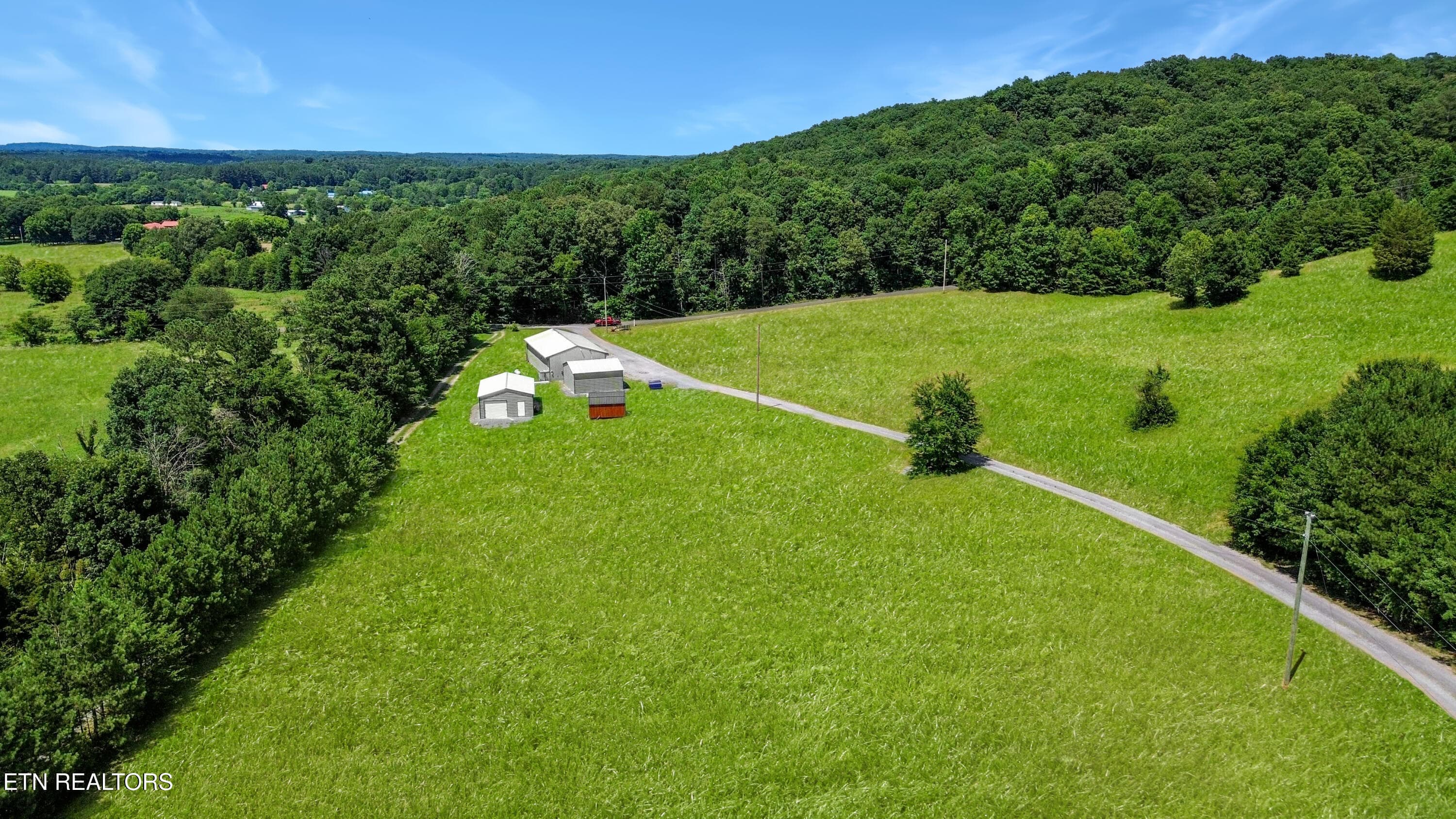 DJI_0641 - 320 SE Harris Rd, Old Fort, TN 37362