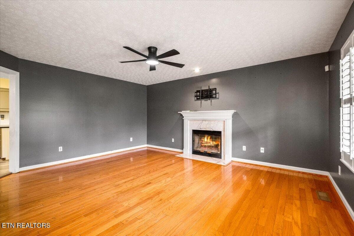 12-153 Autumn Dr - 153 Autumn Drive, Clinton, TN 37716