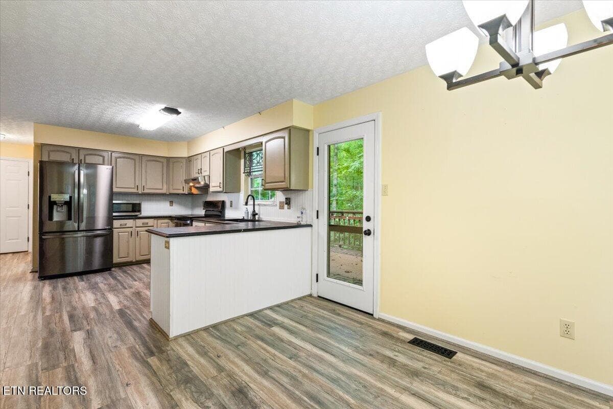 17-153 Autumn Dr - 153 Autumn Drive, Clinton, TN 37716