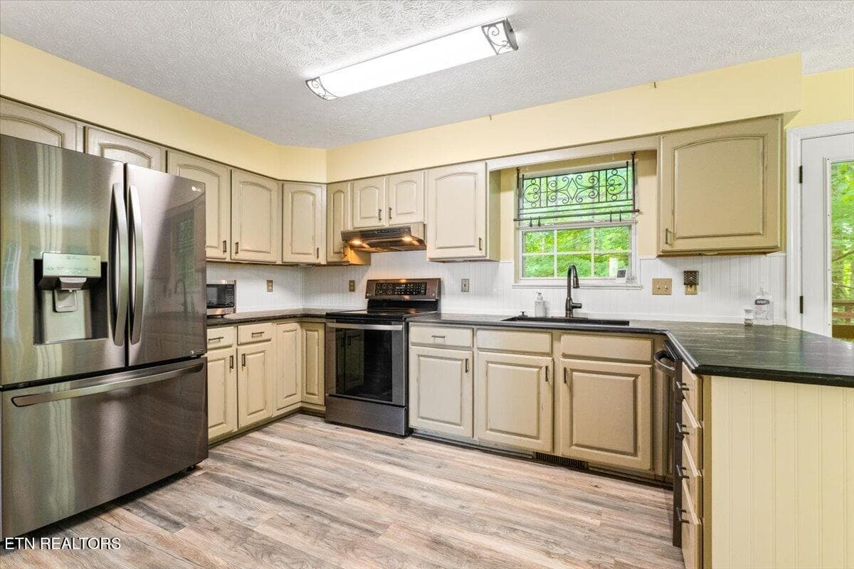 19-153 Autumn Dr - 153 Autumn Drive, Clinton, TN 37716