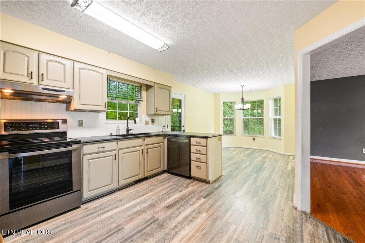 20-153 Autumn Dr - 153 Autumn Drive, Clinton, TN 37716