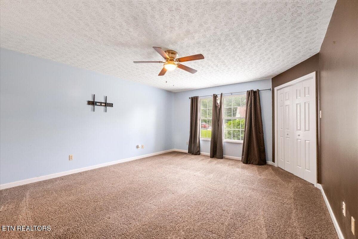 33-153 Autumn Dr - 153 Autumn Drive, Clinton, TN 37716