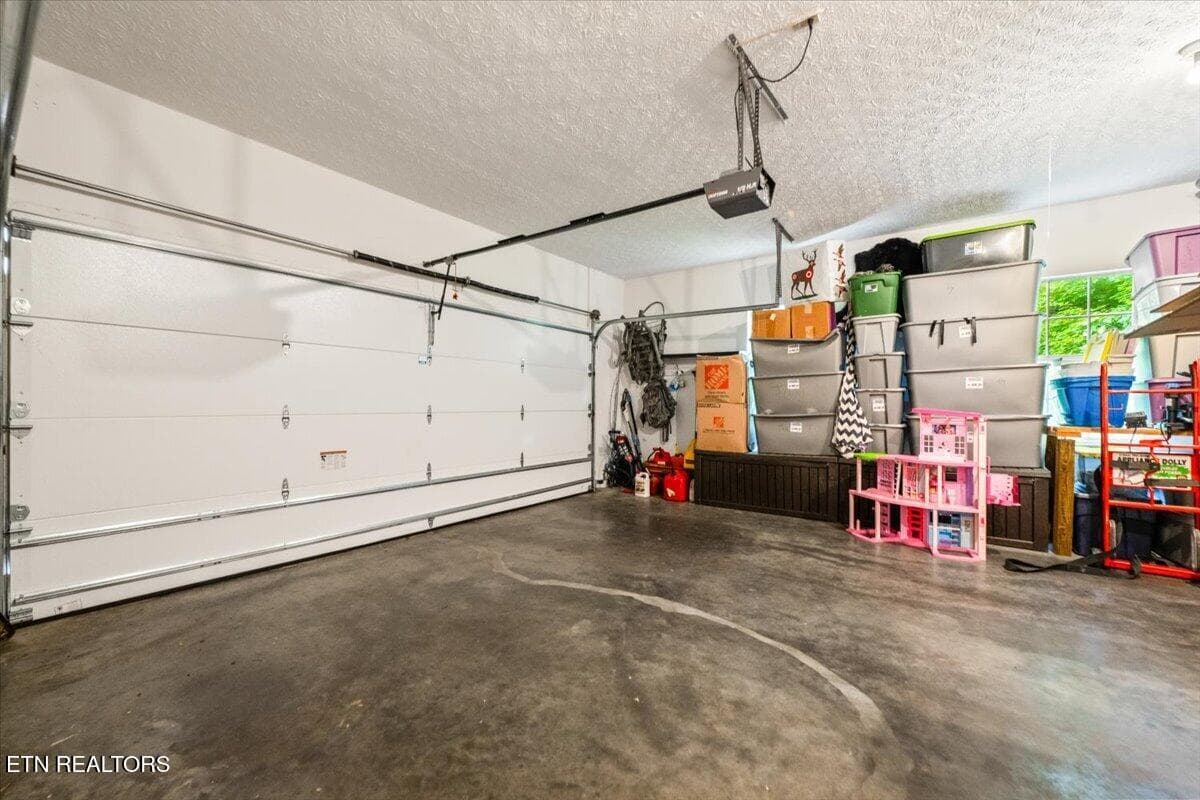 46-153 Autumn Dr - 153 Autumn Drive, Clinton, TN 37716