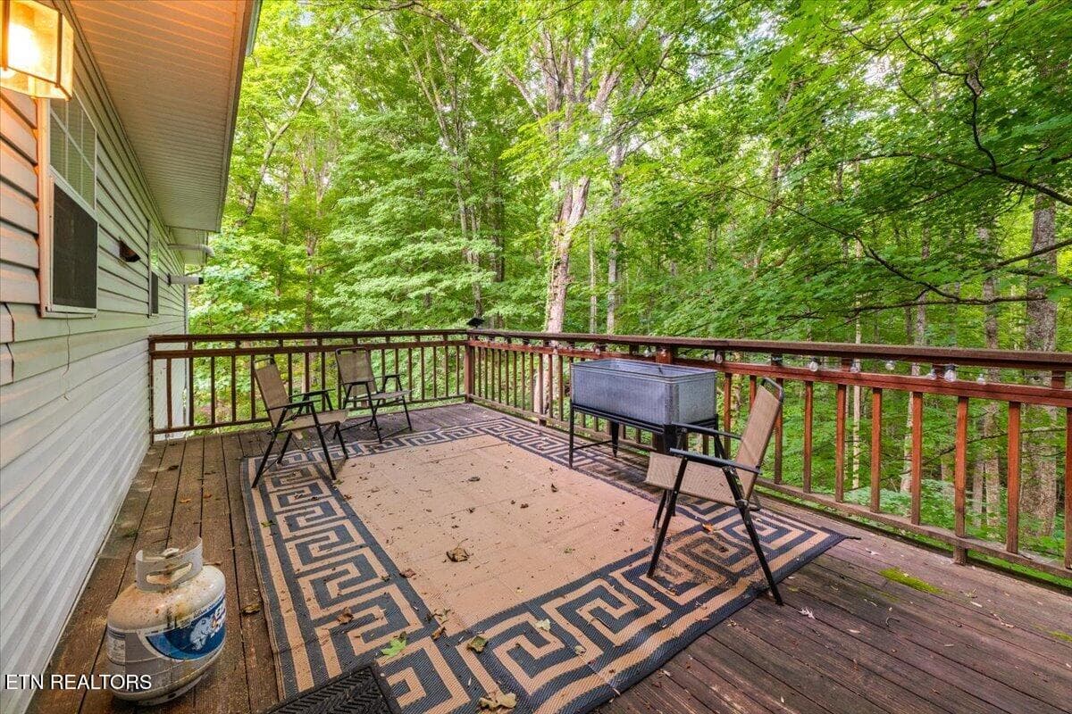 48-153 Autumn Dr - 153 Autumn Drive, Clinton, TN 37716