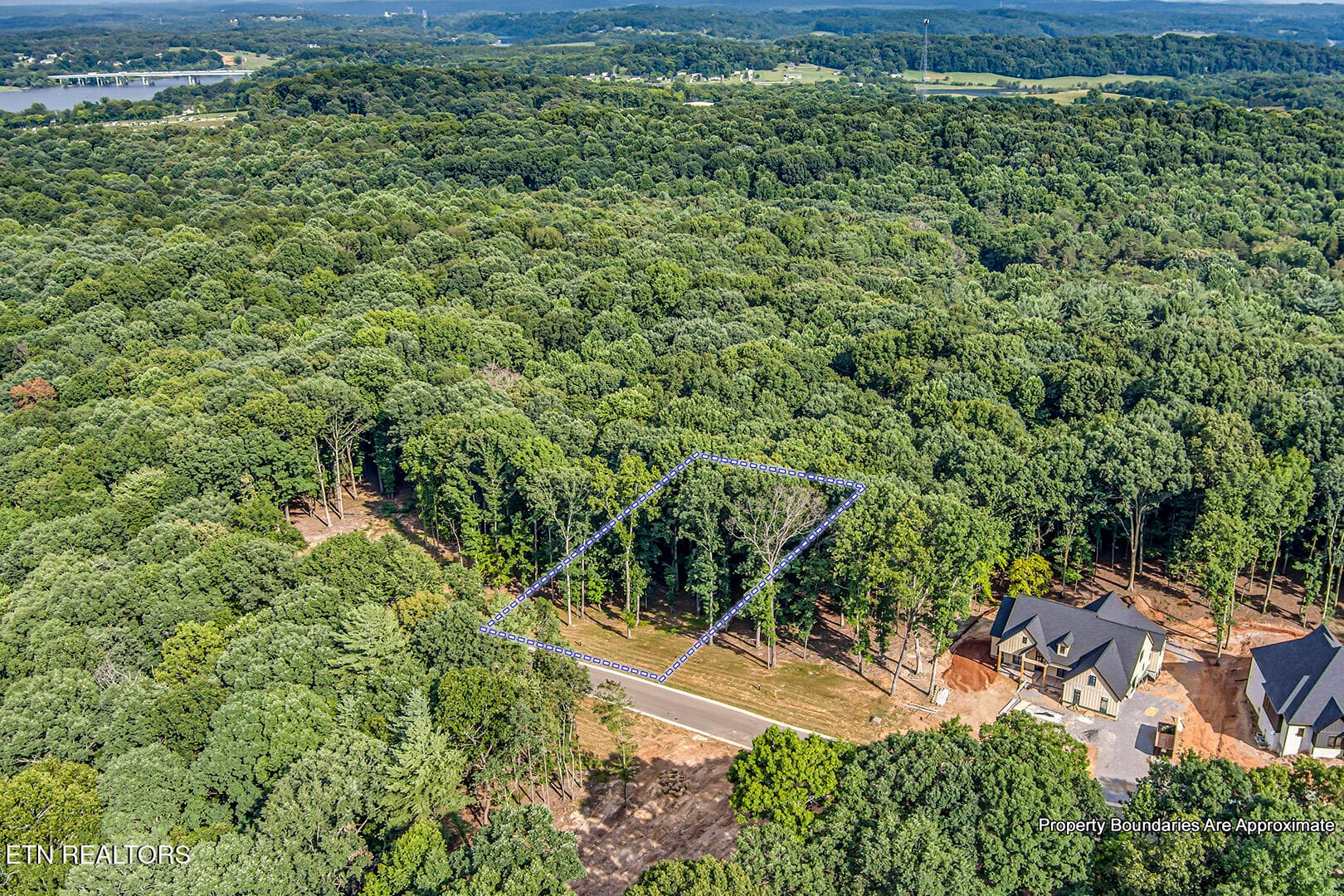 17_326 Flip Flop Way_Birdseye_SE - 326 Flip Flop Way, Loudon, TN 37774