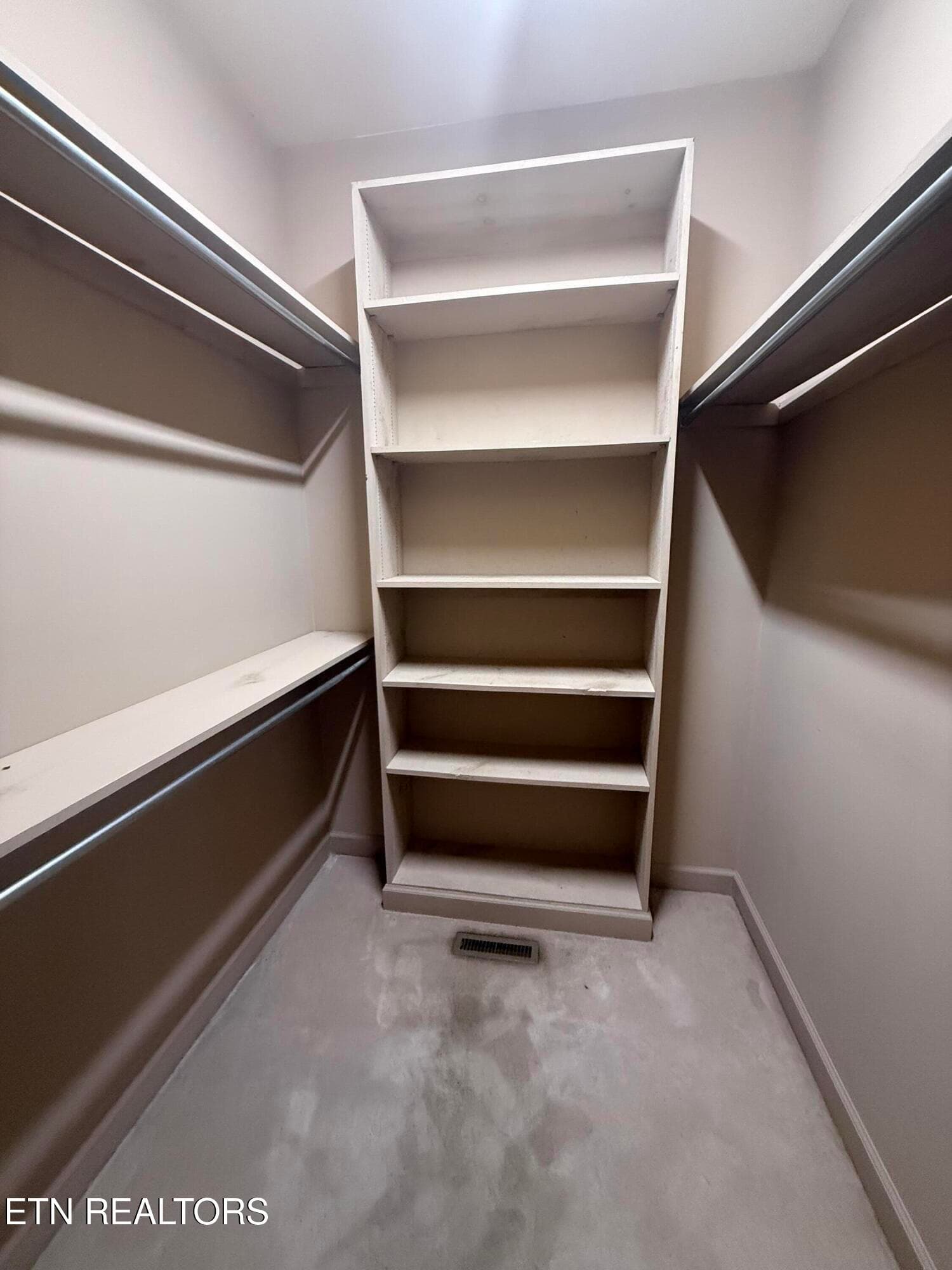 walk in closets - 1817 Peppertree Drive, Alcoa, TN 37701