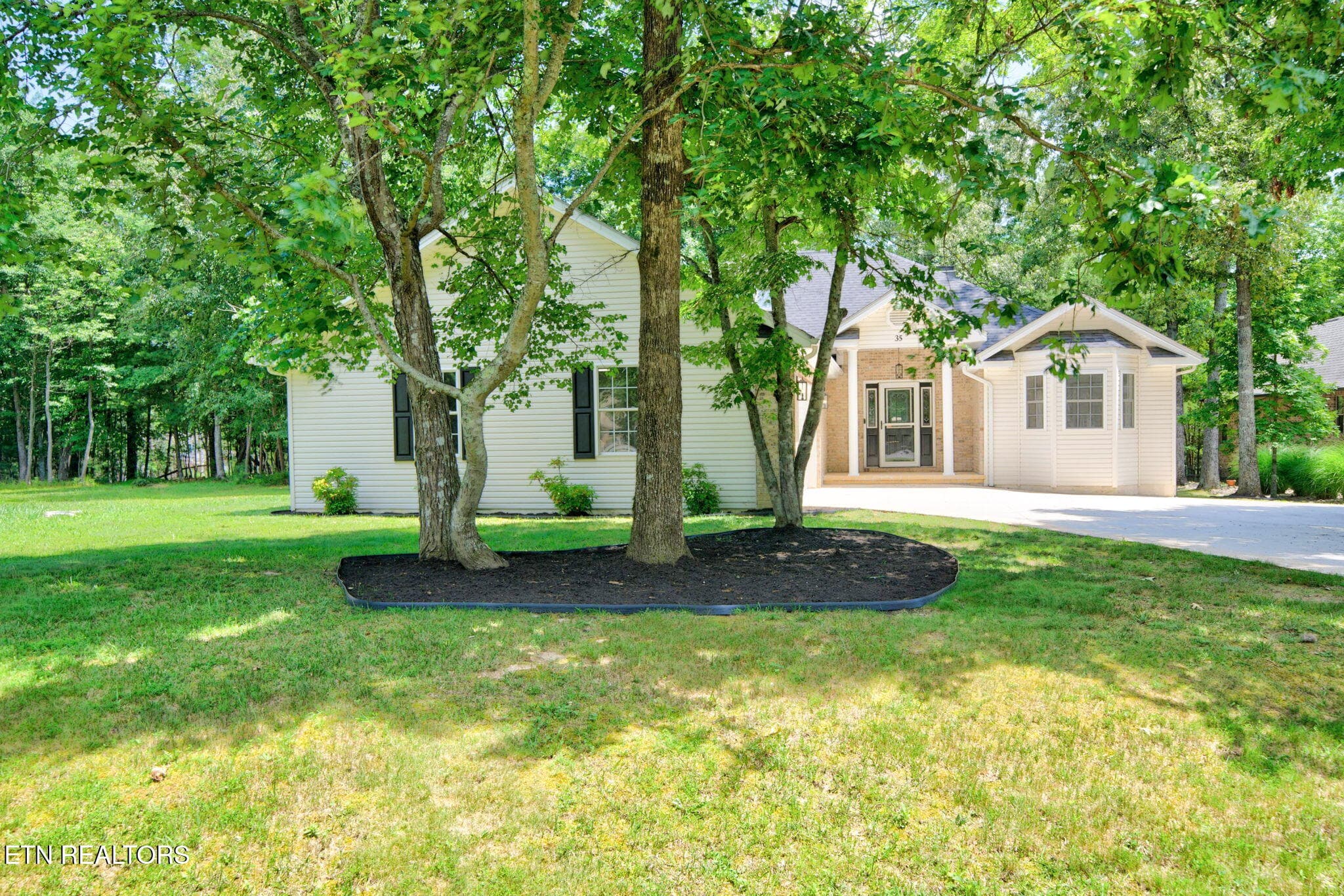Front - 35 Leaf Circle, Crossville, TN 38558