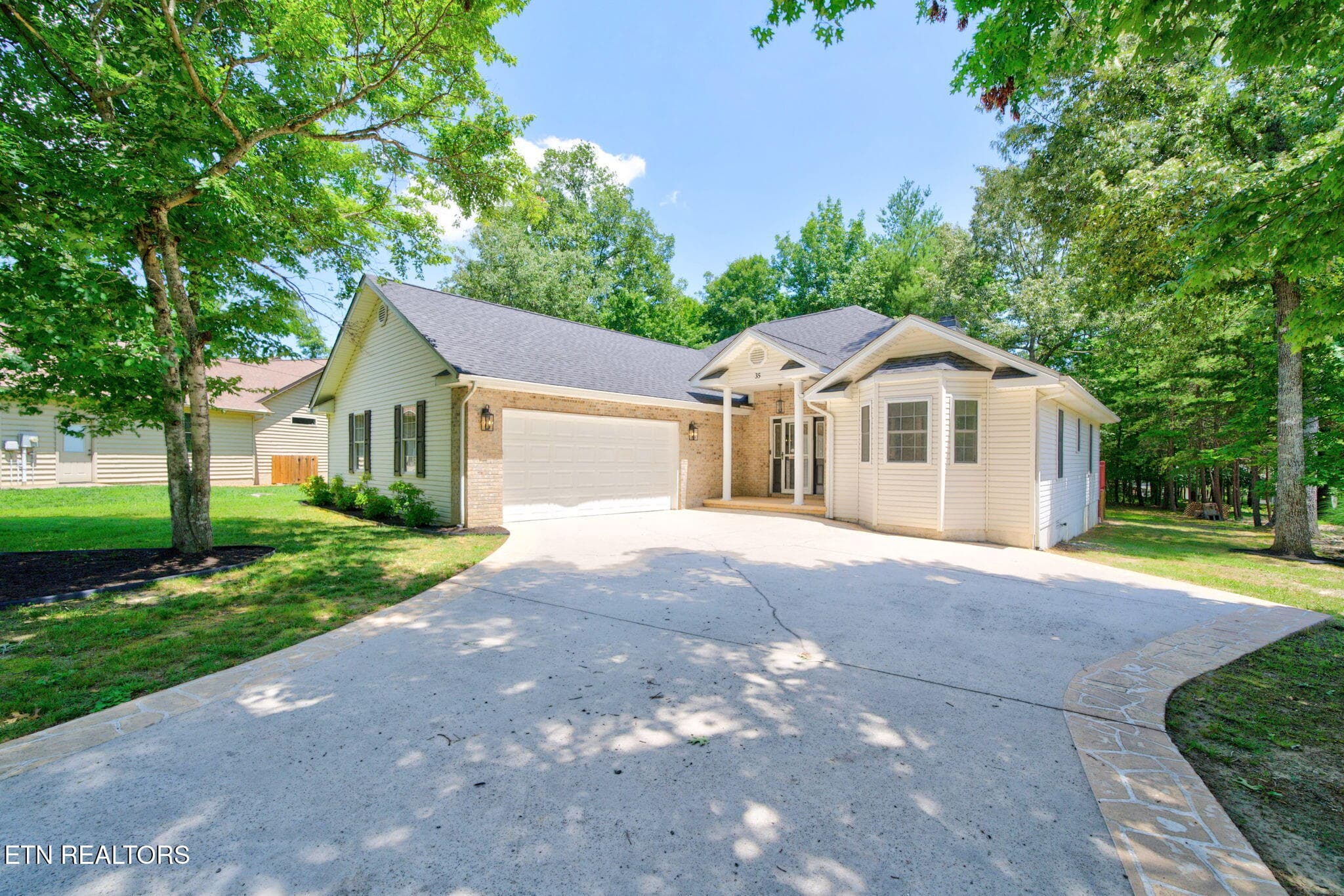 35 Leaf Circle - 35 Leaf Circle, Crossville, TN 38558